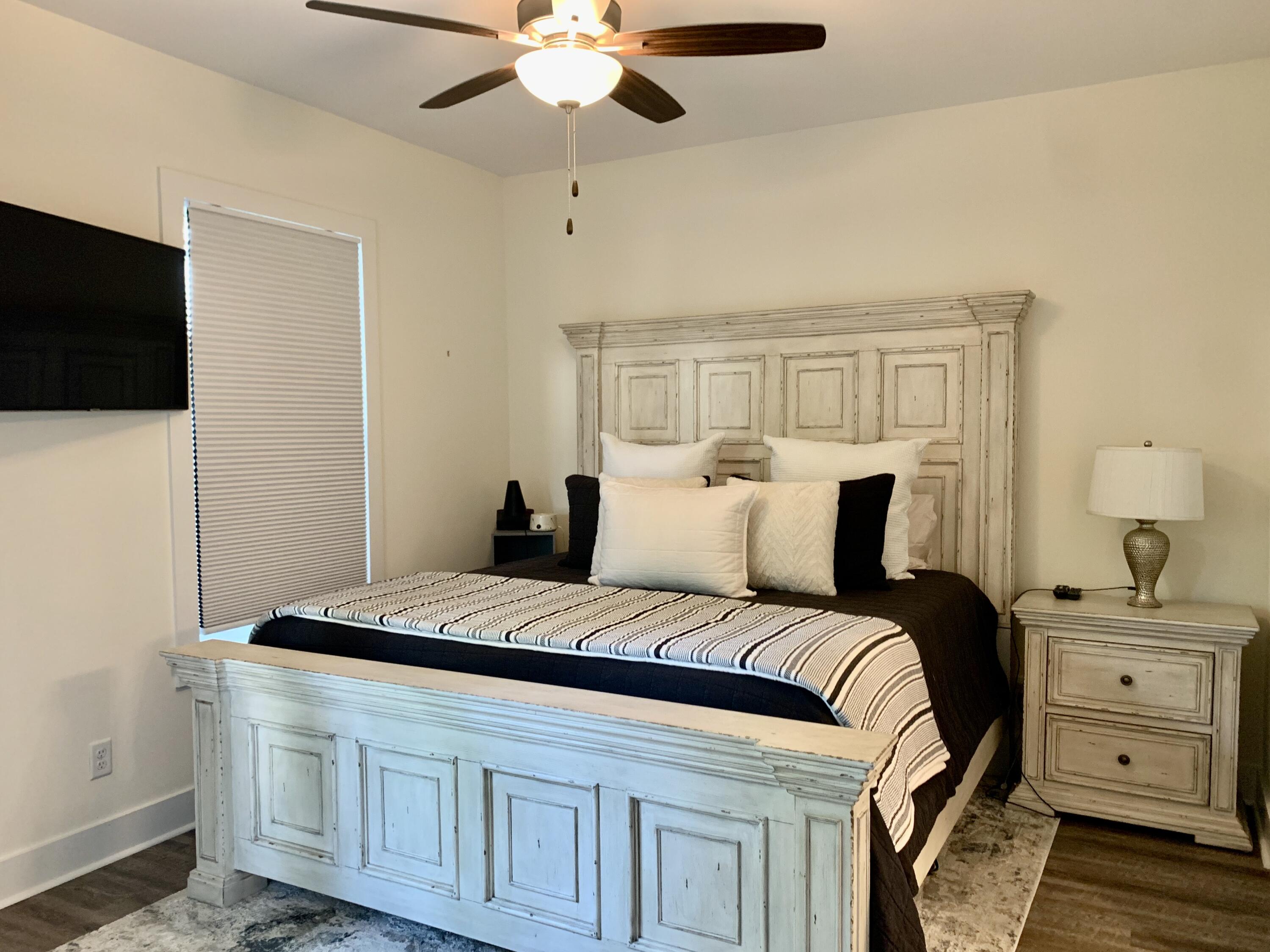 Hidden Lake Condominium - Residential