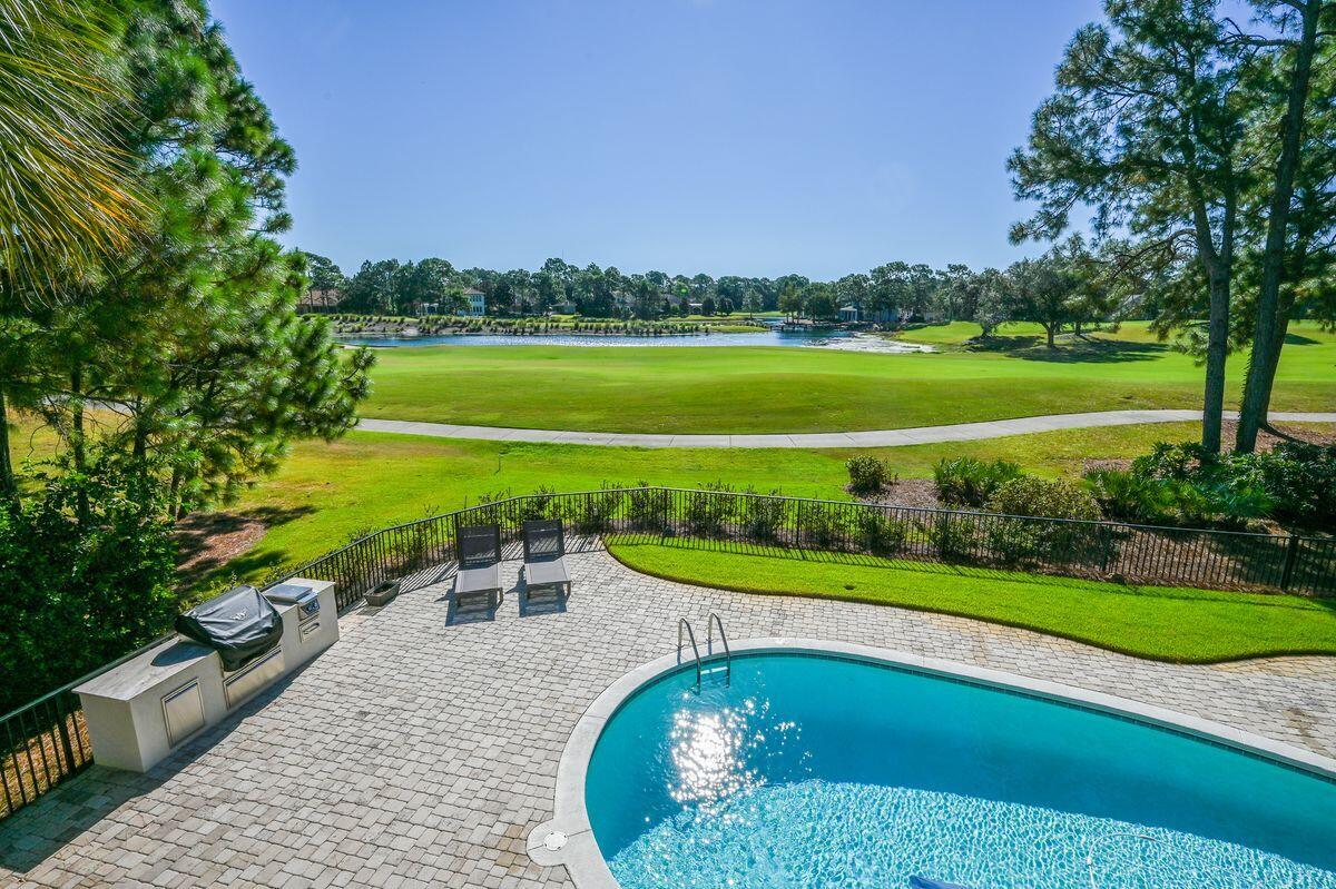 ISLAND GREEN - Residential