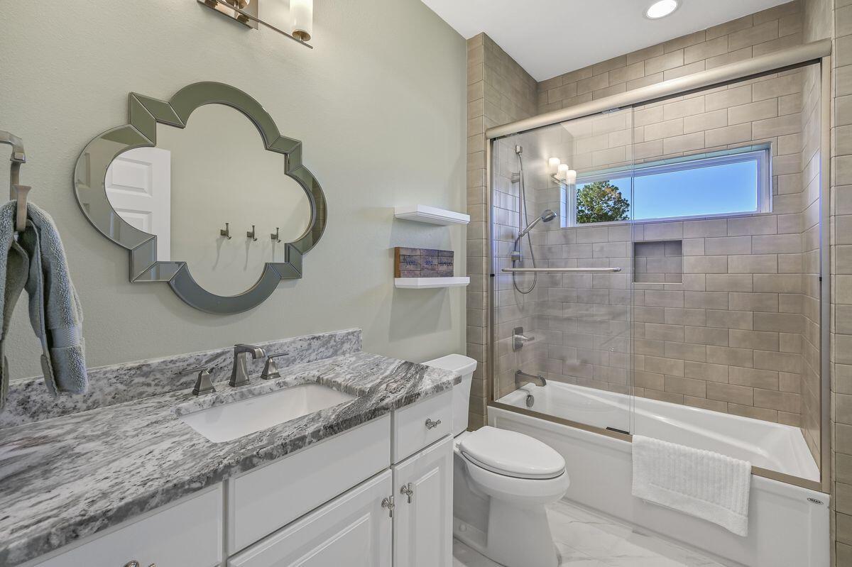 ISLAND GREEN - Residential