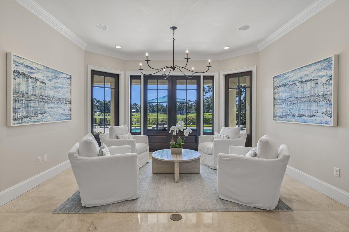 ISLAND GREEN - Residential
