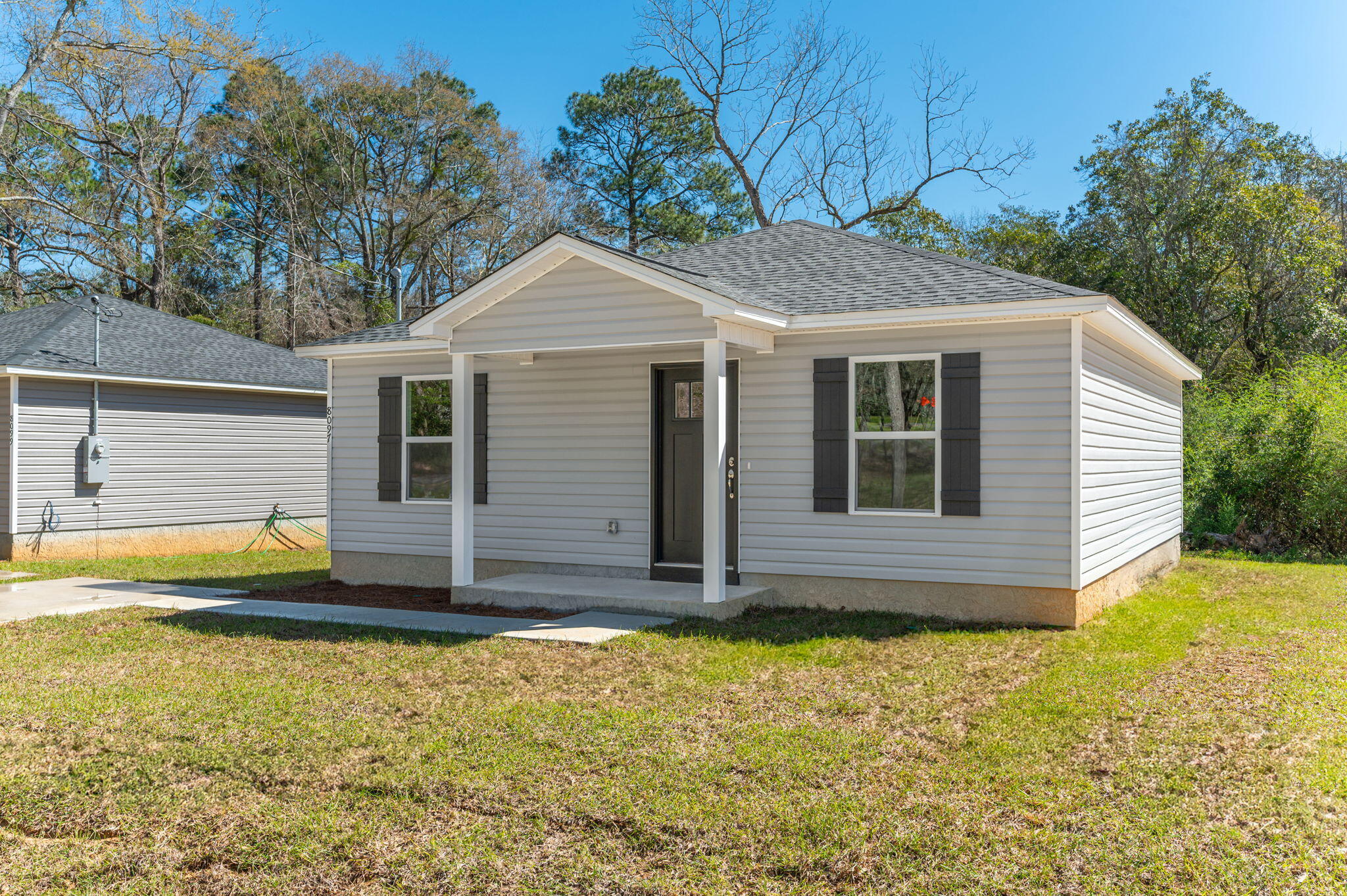 FAIRVIEW L H - Residential