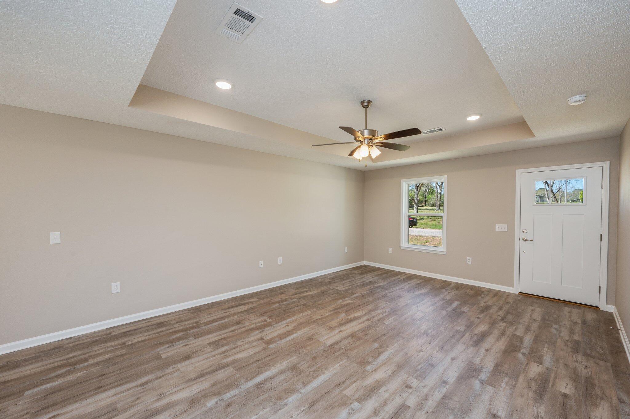 FAIRVIEW L H - Residential