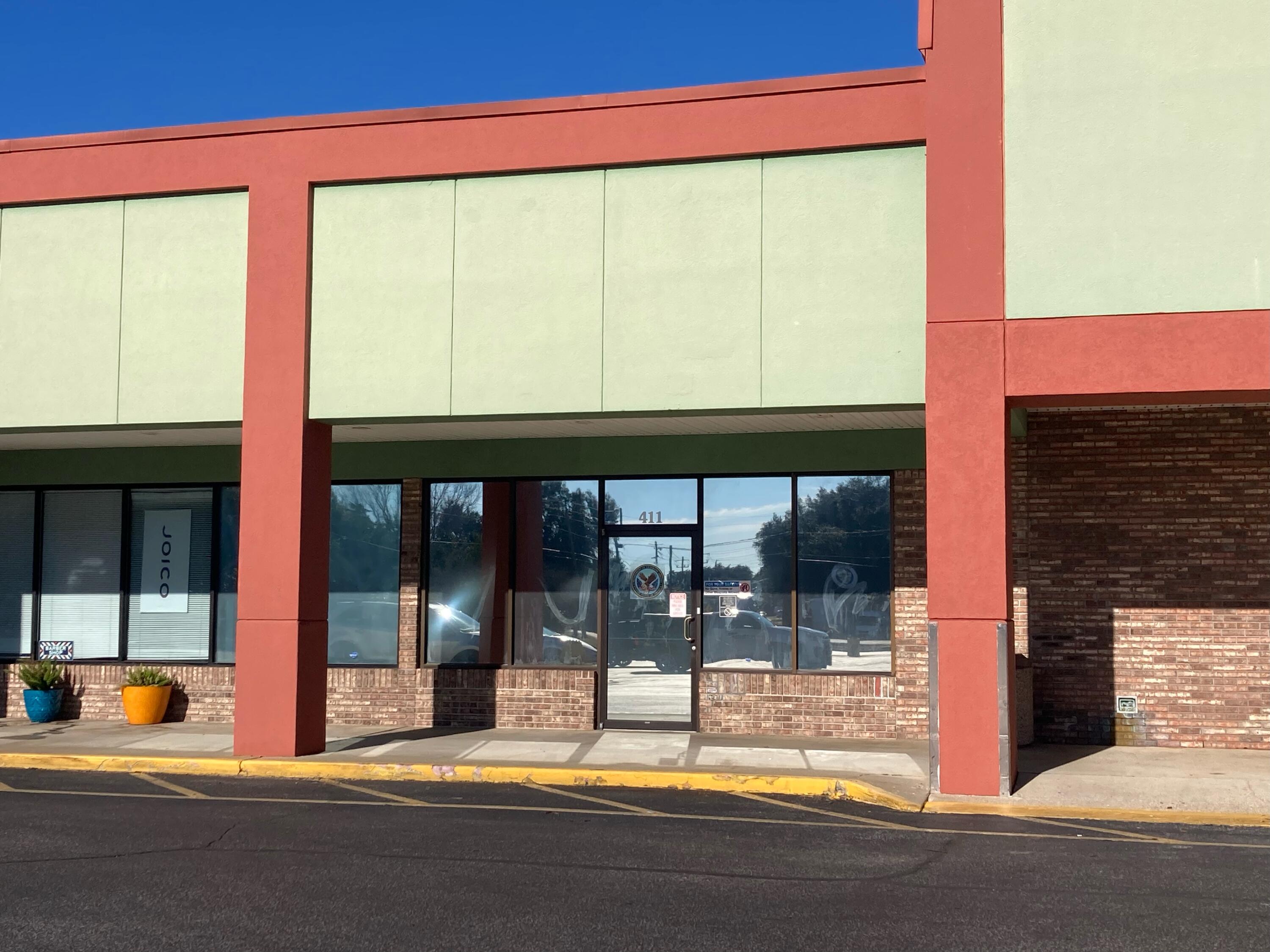 The office is located in City Plaza with plenty of parking. The office is 1,670 sq. ft. and improved with a reception area, conference room, 5 offices, breakroom, storage room, and 3 bathrooms.