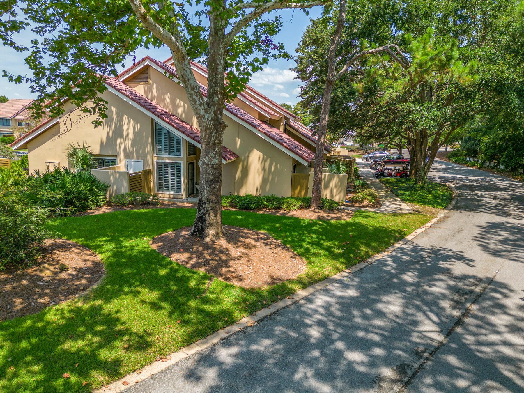 BEACHWALK T/H - Residential