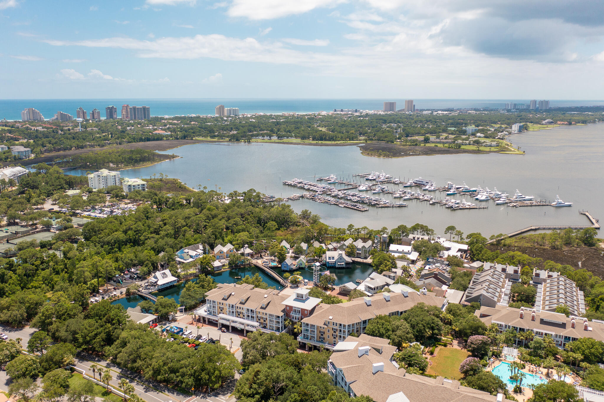 BEACHWALK T/H - Residential