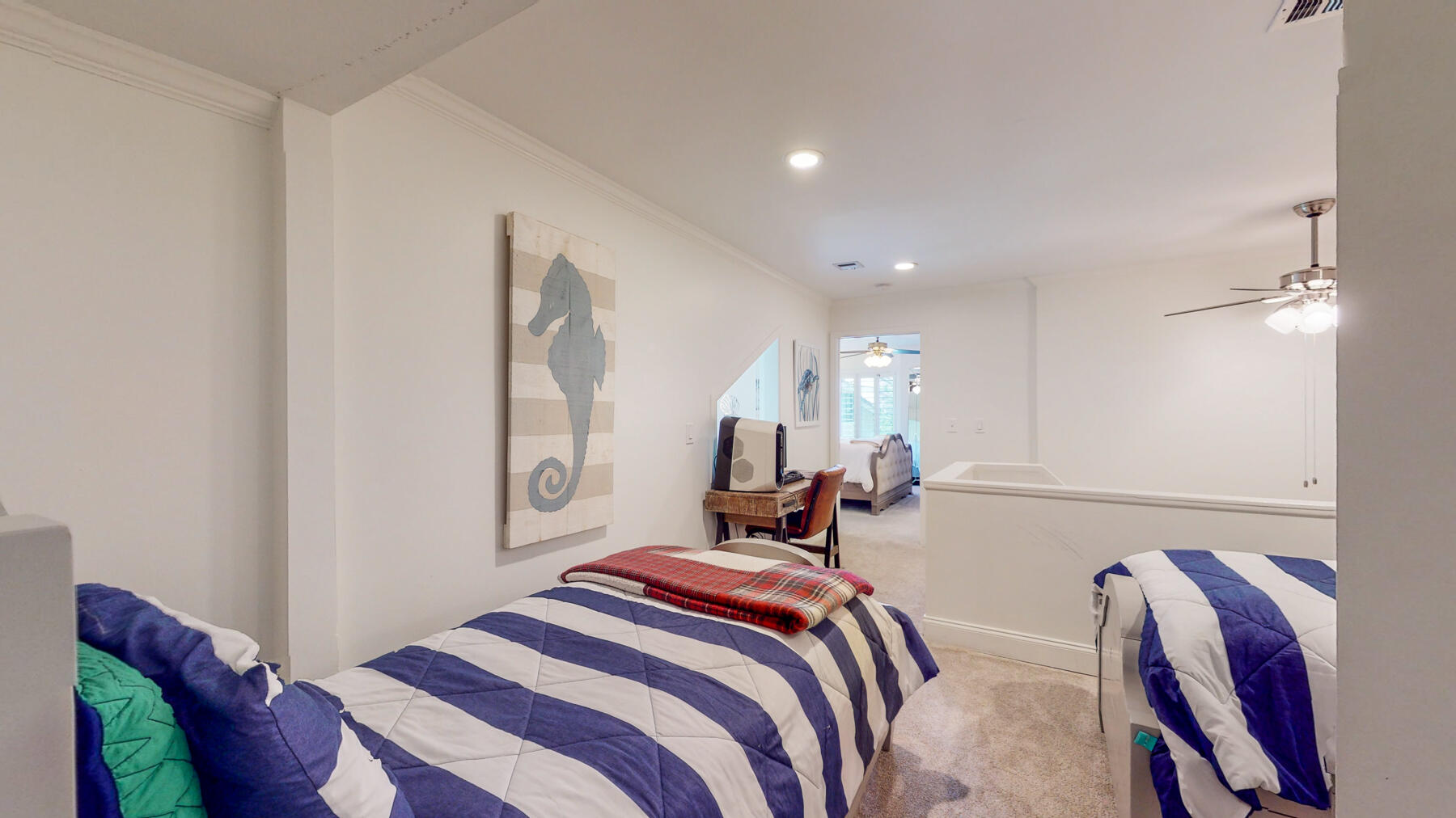 BEACHWALK T/H - Residential