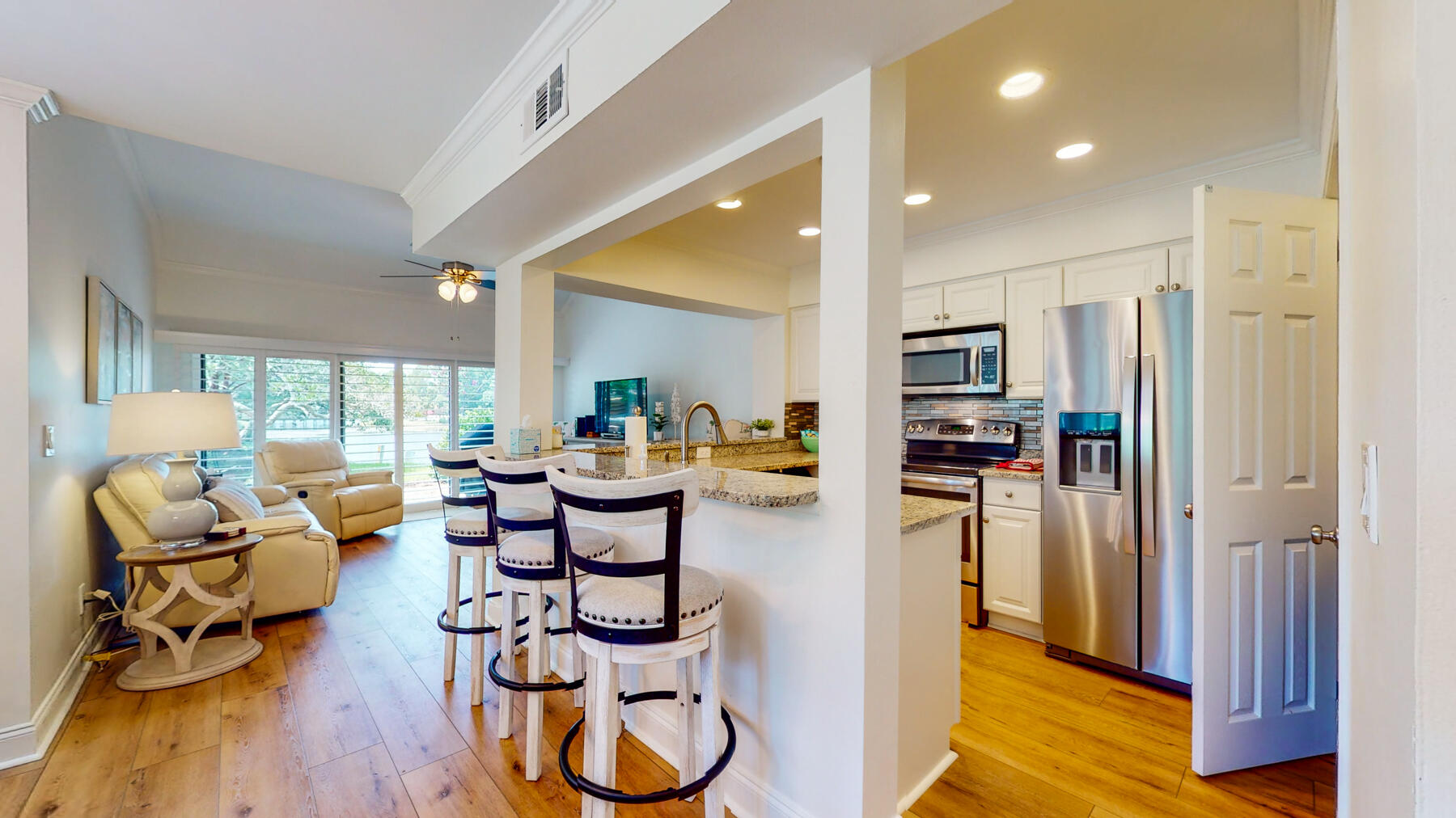 BEACHWALK T/H - Residential