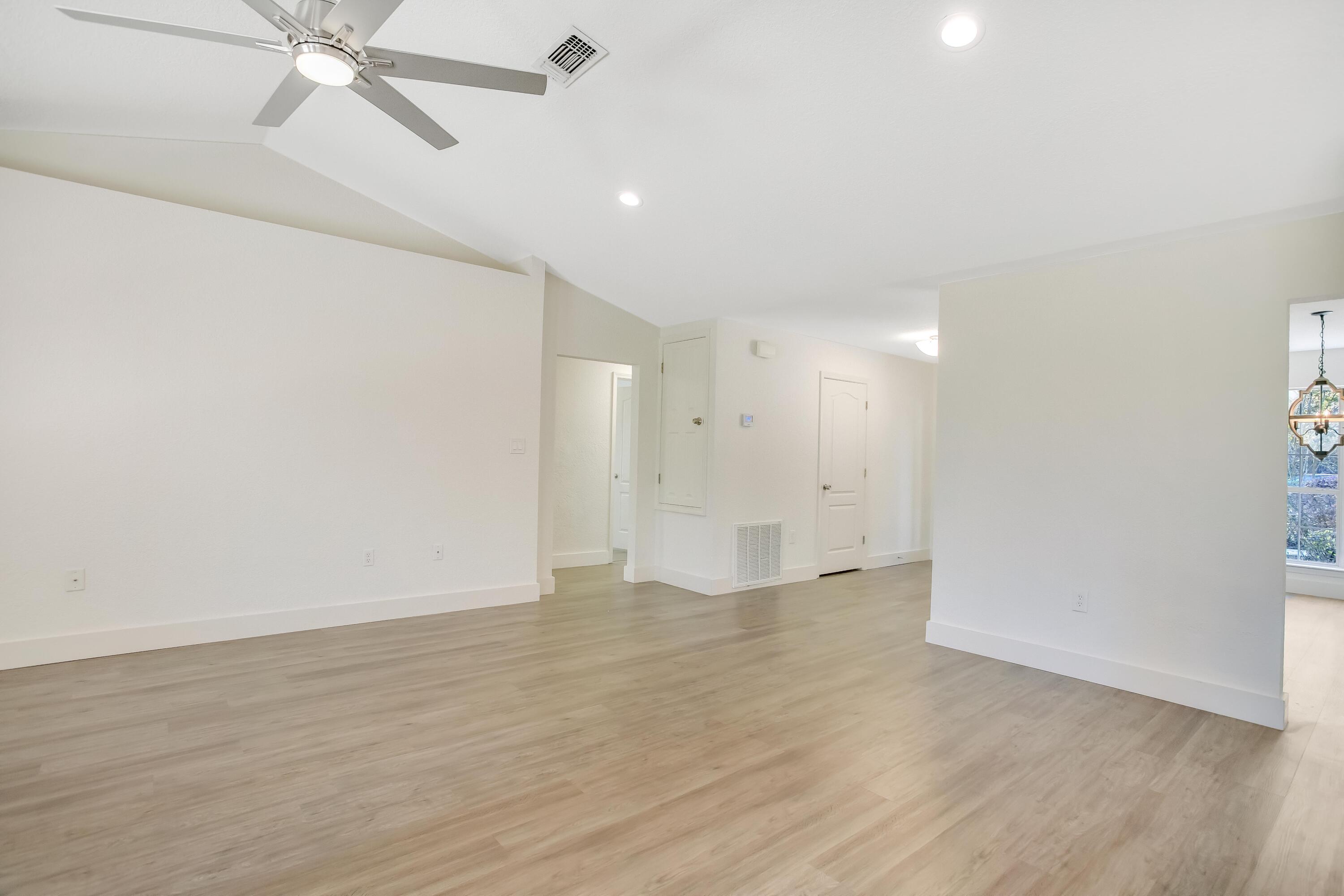 DRIFTWOOD ESTATES - Residential