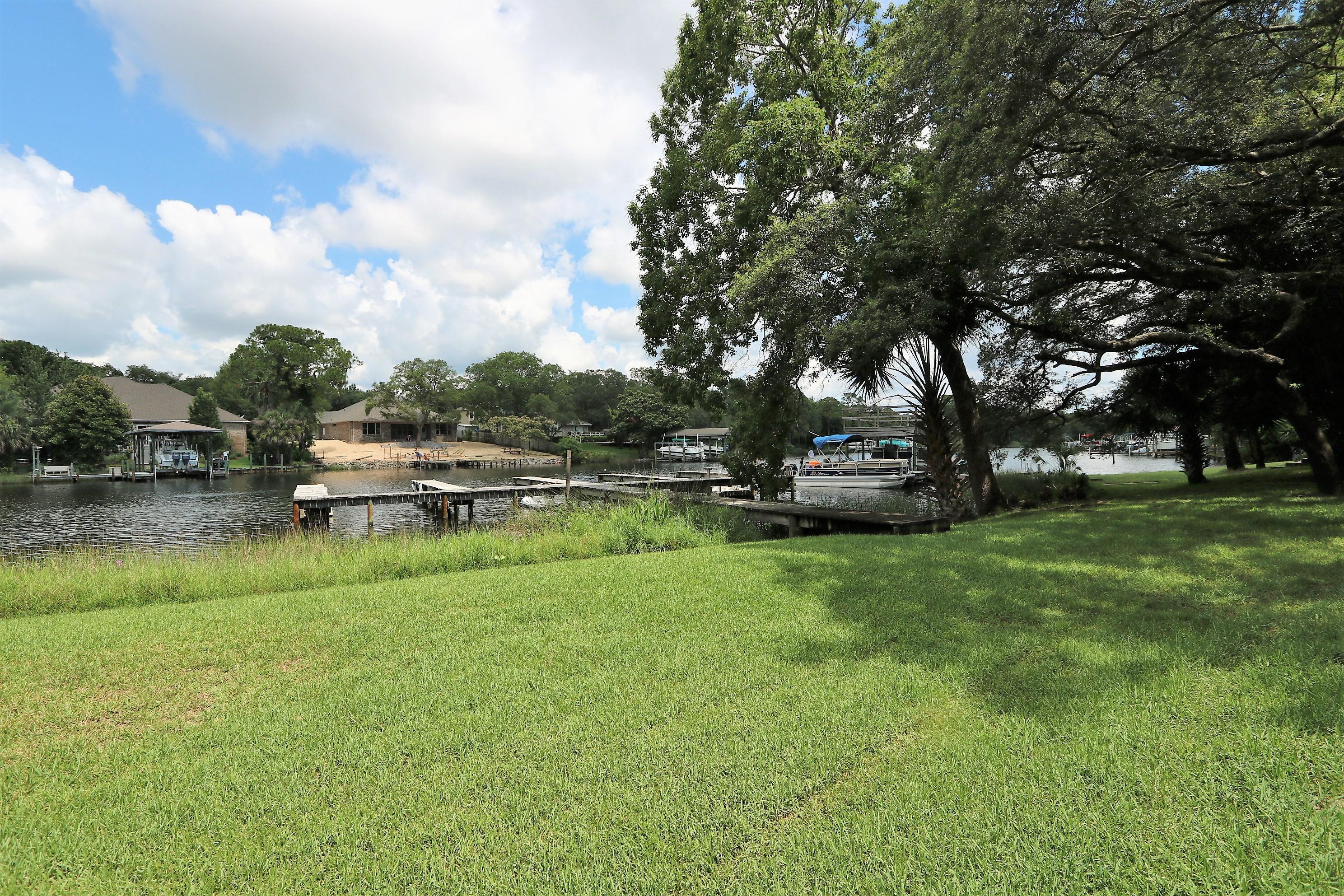 LARKIN PLACE T/H LOT 2 - Residential