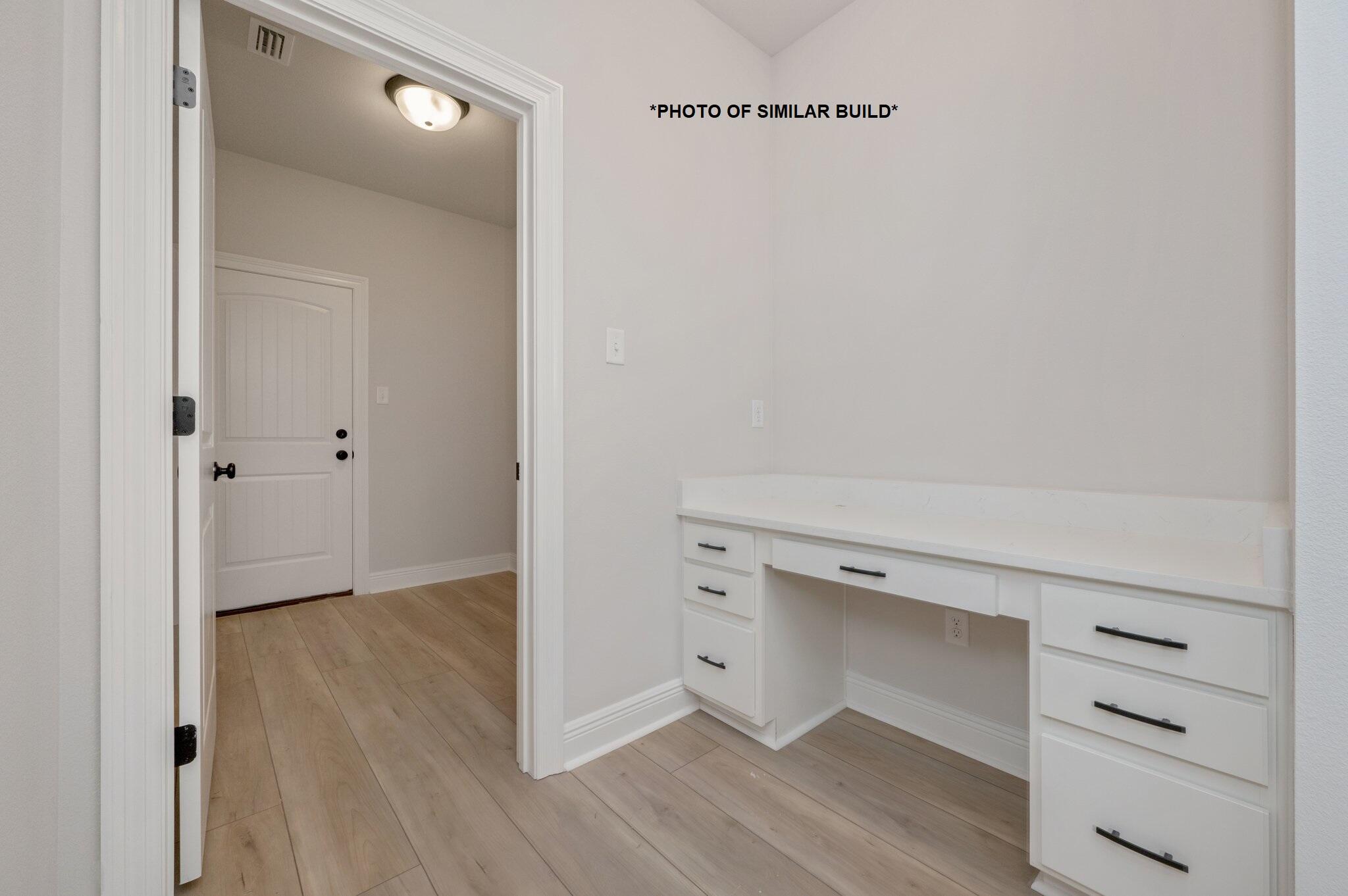 YOUNG OAKS - Residential