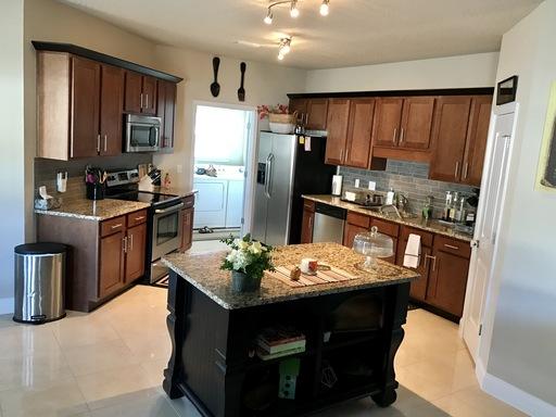 DUGGAN POND ESTATES - Residential Lease