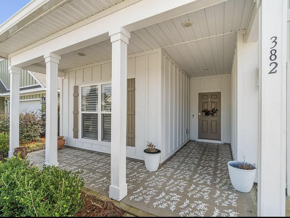 HAMMOCK BAY - Residential Lease