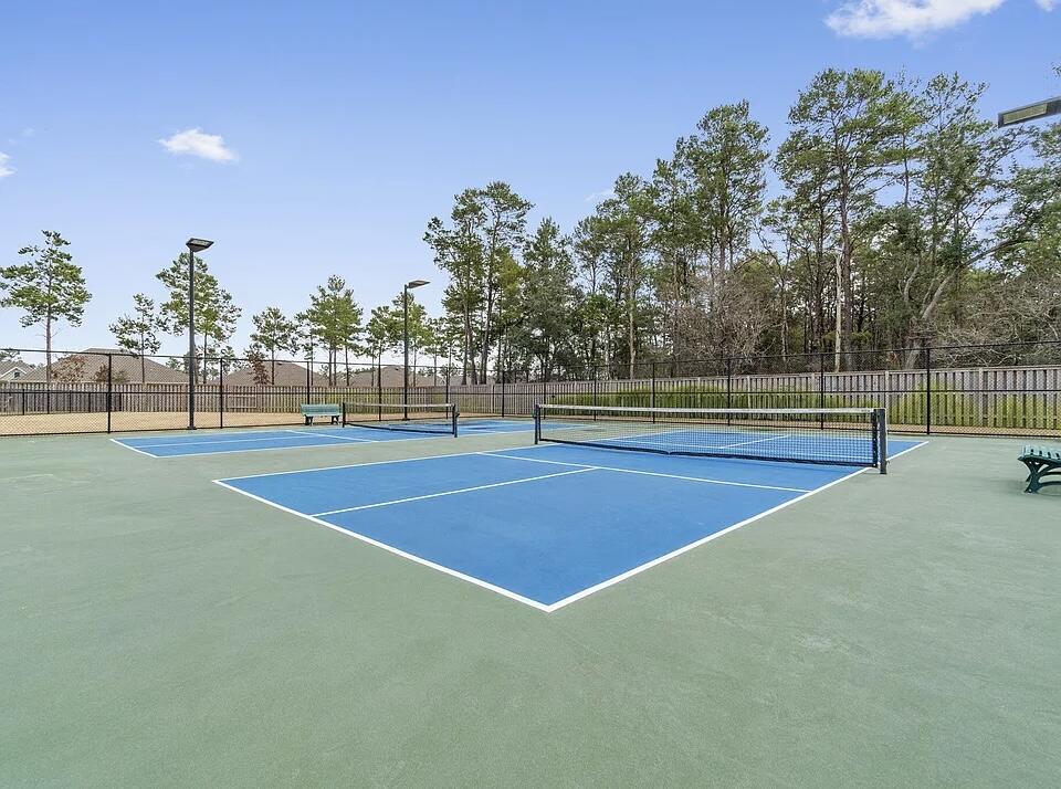 HAMMOCK BAY - Residential Lease