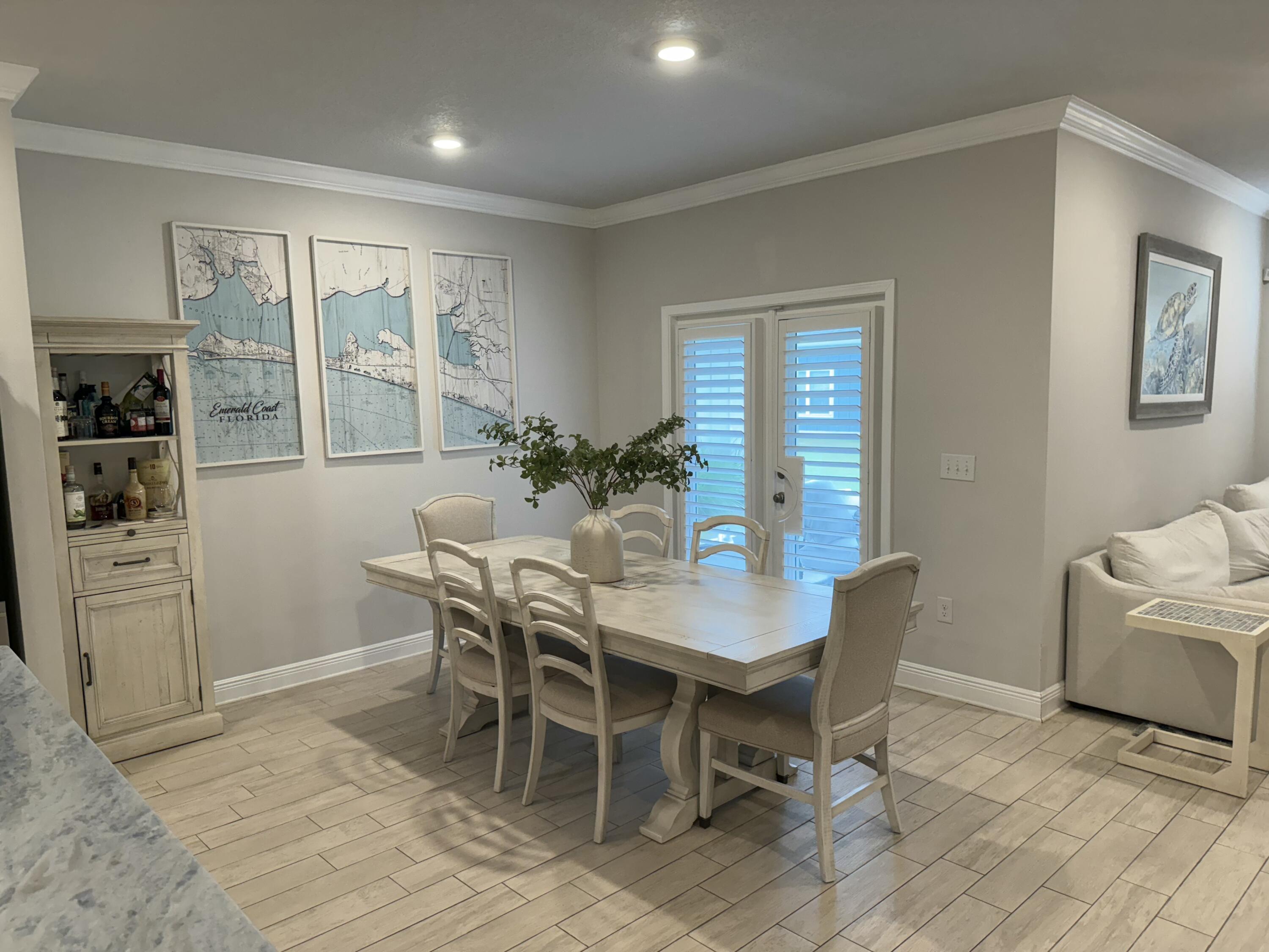 HAMMOCK BAY - Residential Lease