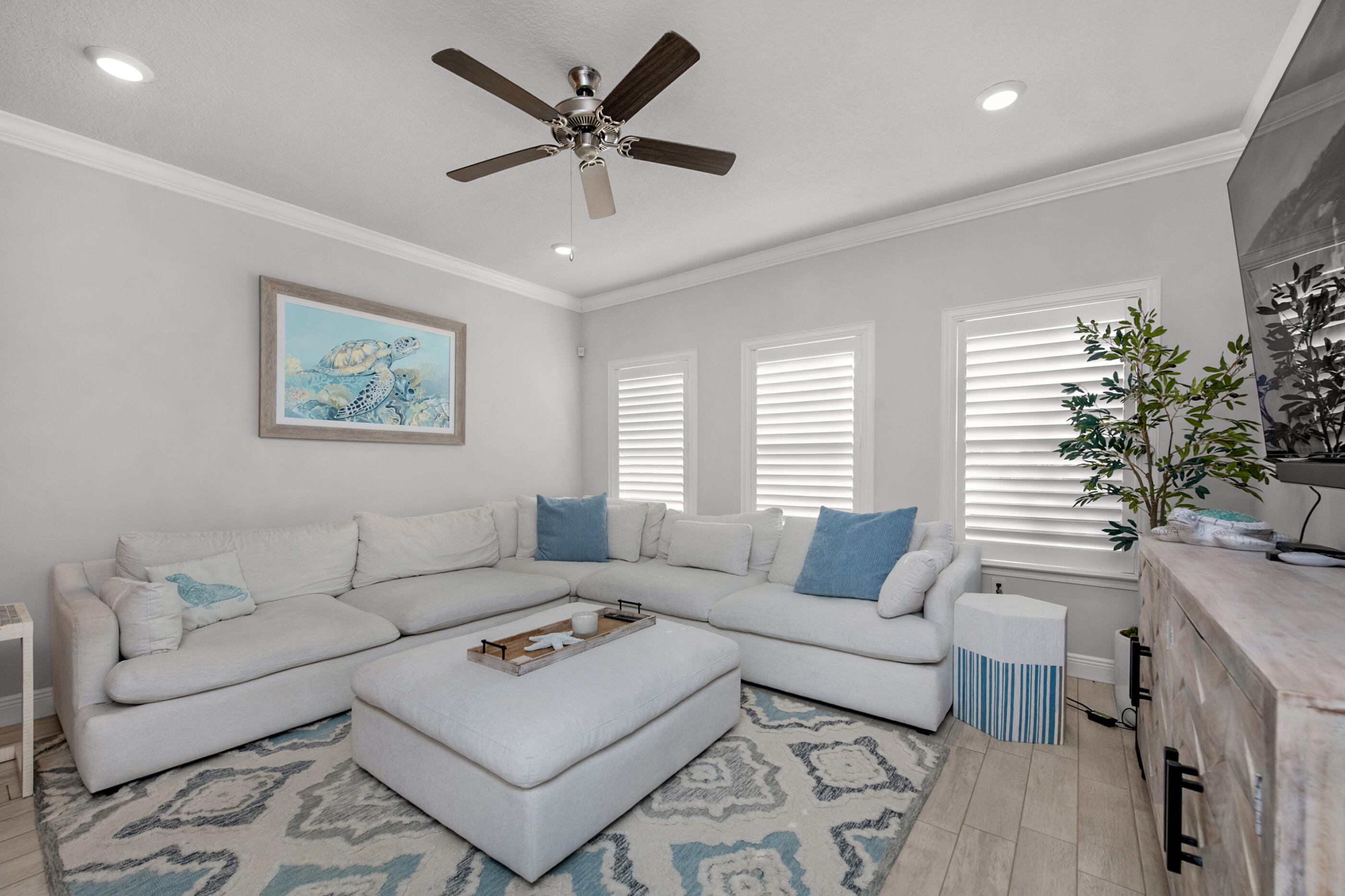 HAMMOCK BAY - Residential Lease