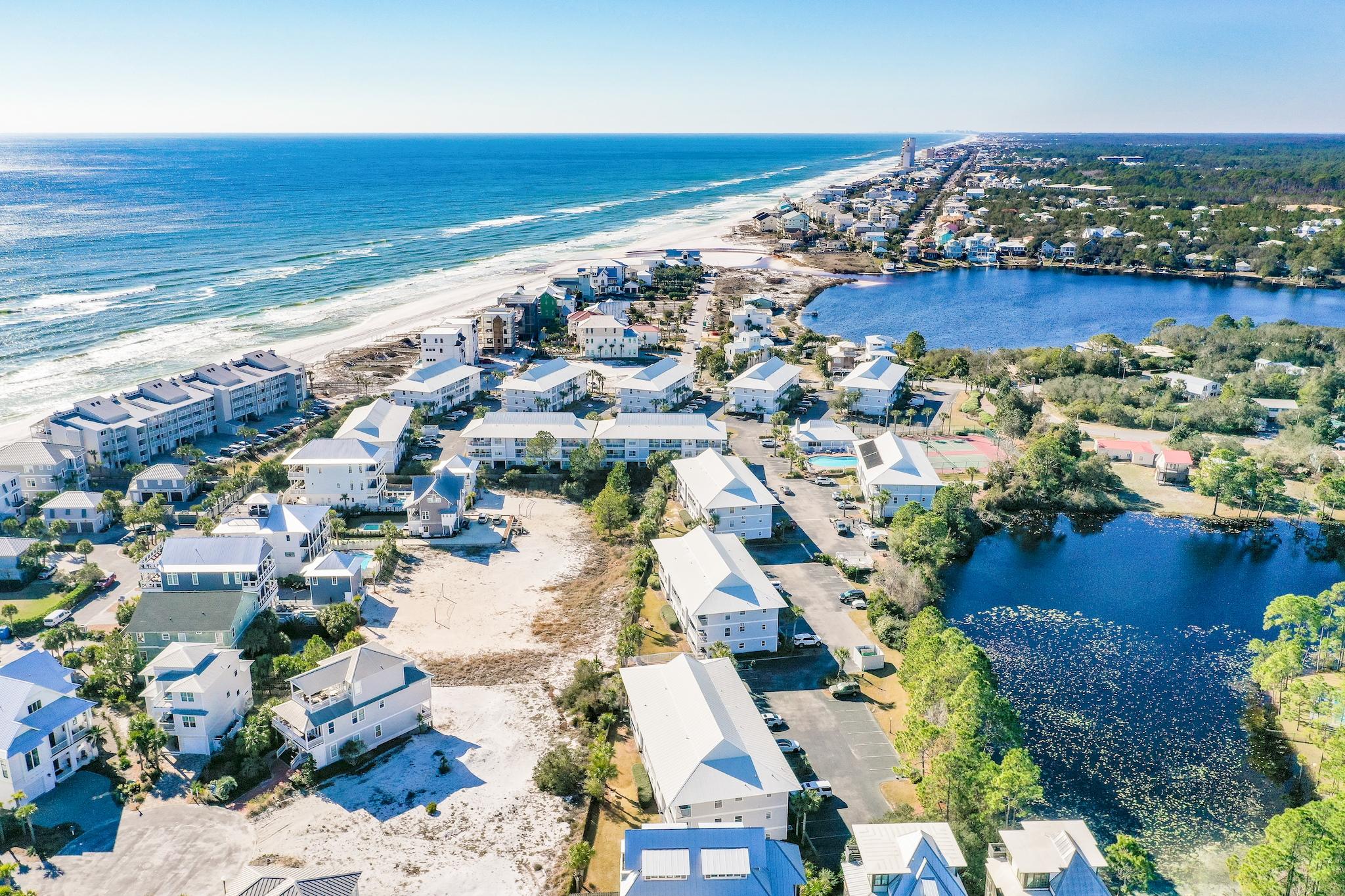 BEACHSIDE VILLAS CONDO - Residential