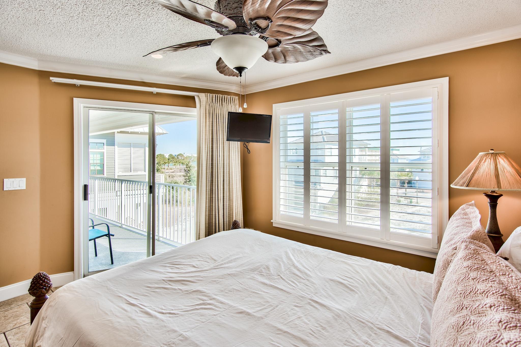 BEACHSIDE VILLAS CONDO - Residential