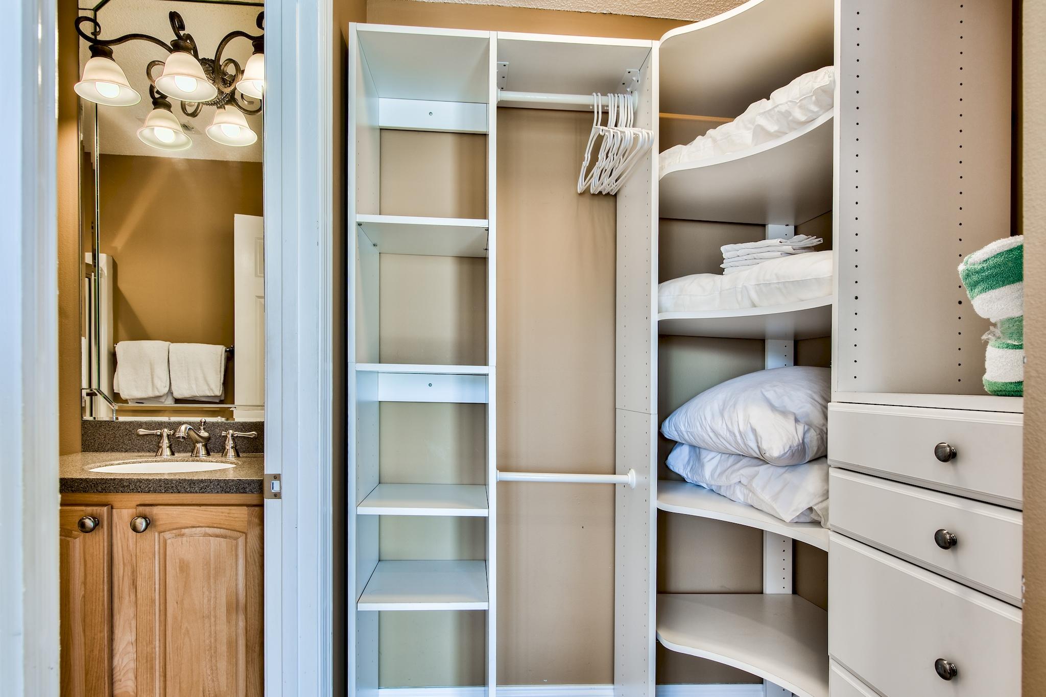 BEACHSIDE VILLAS CONDO - Residential