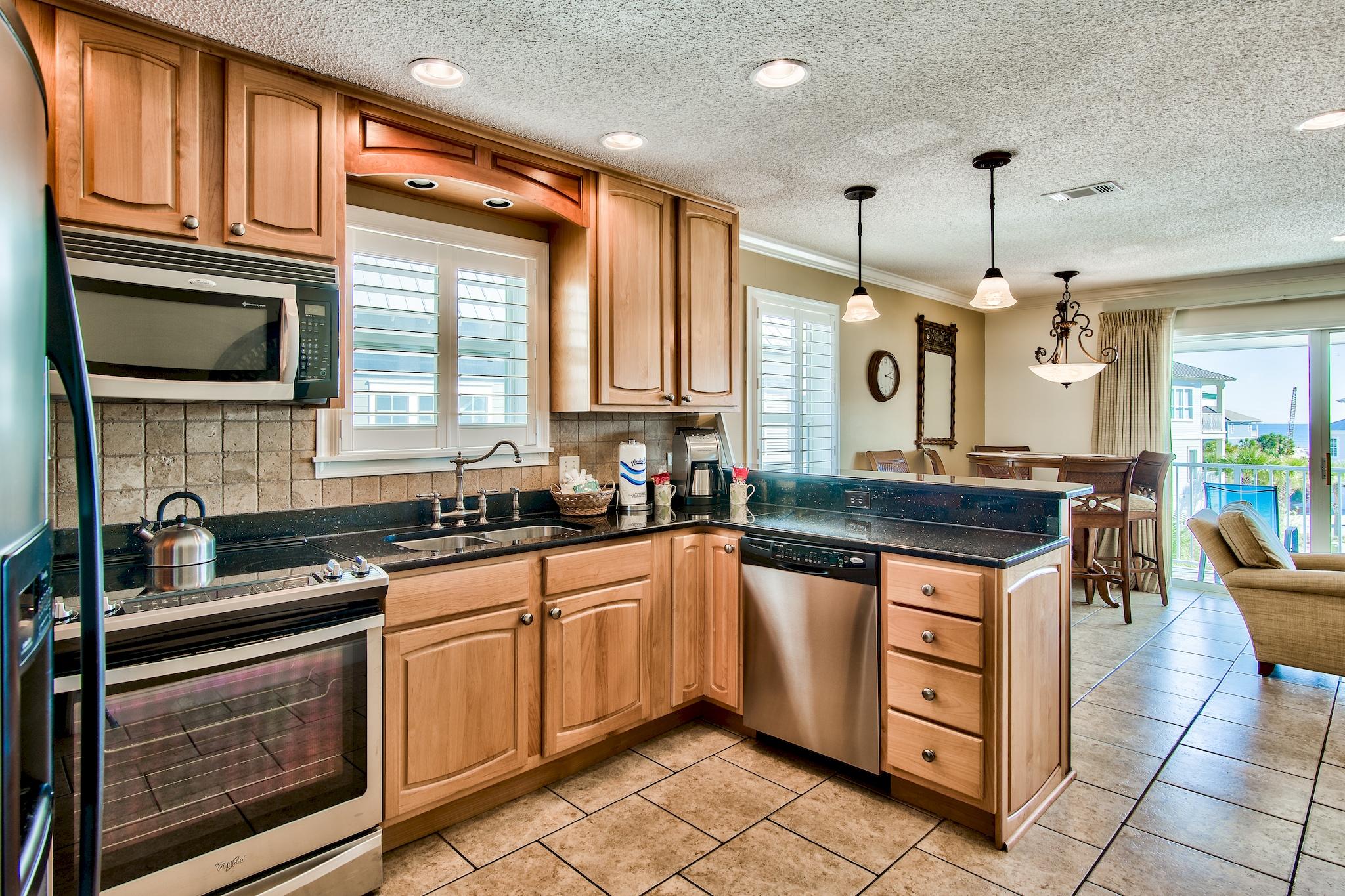 BEACHSIDE VILLAS CONDO - Residential