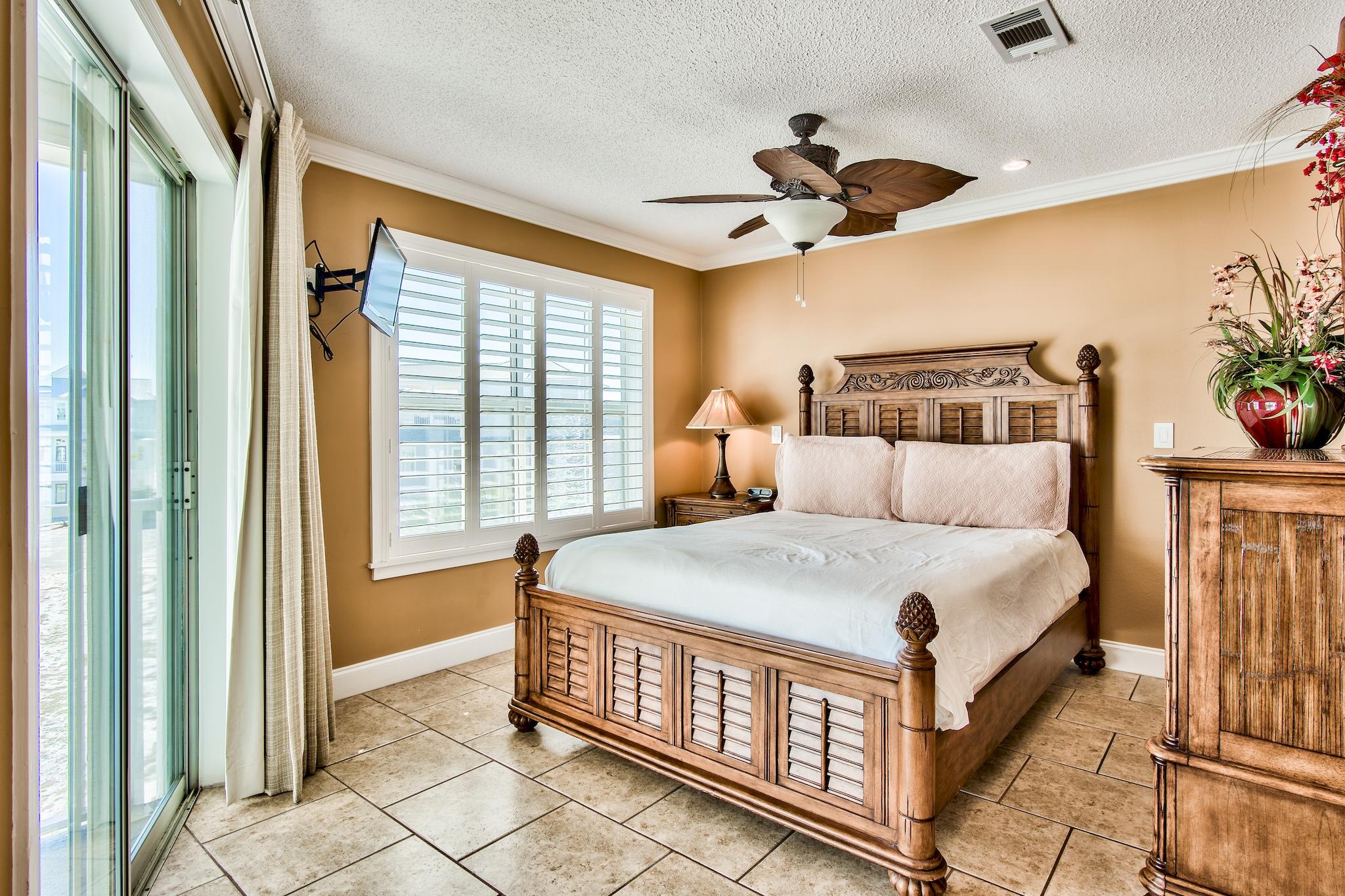 BEACHSIDE VILLAS CONDO - Residential