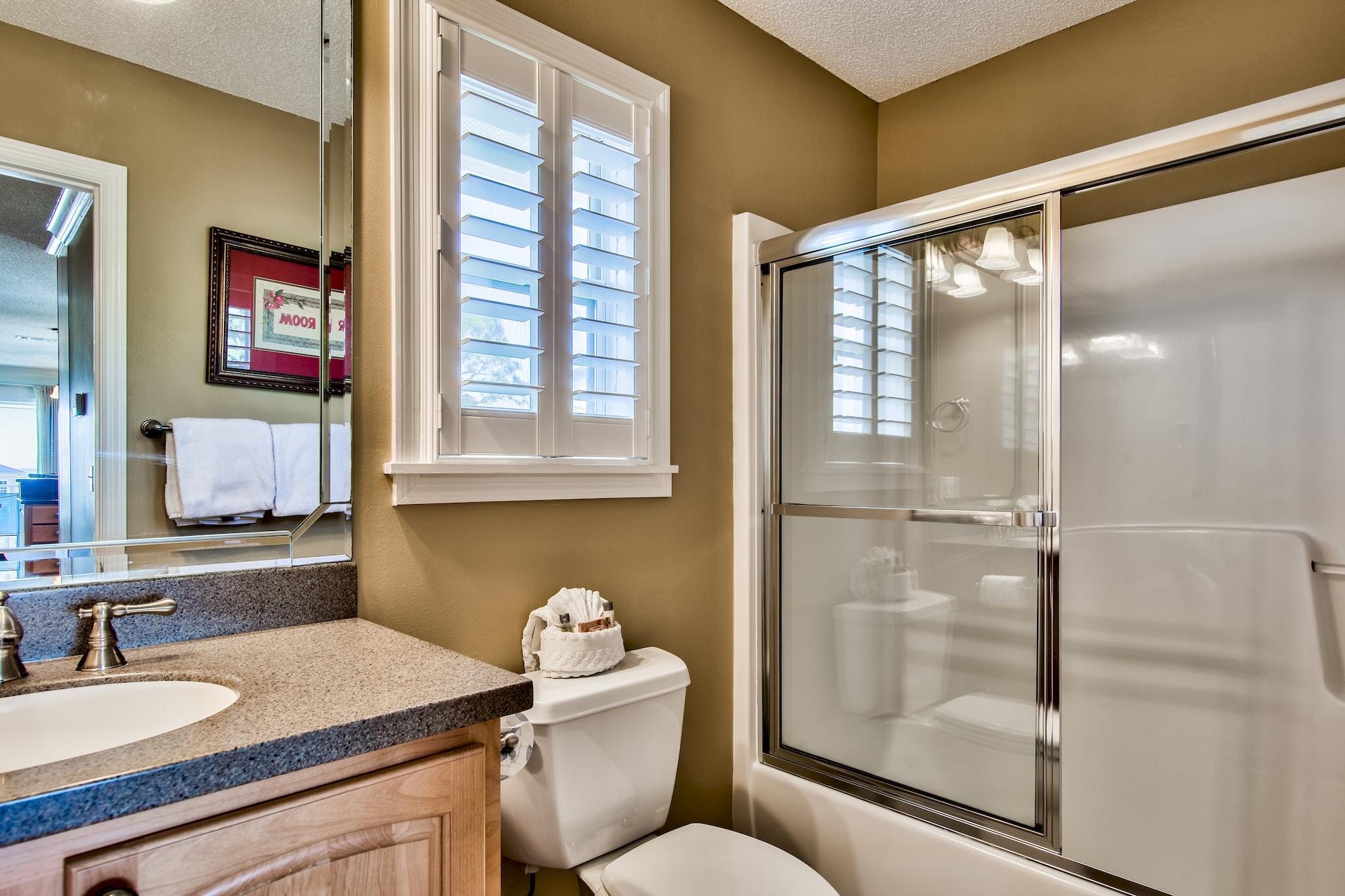 BEACHSIDE VILLAS CONDO - Residential