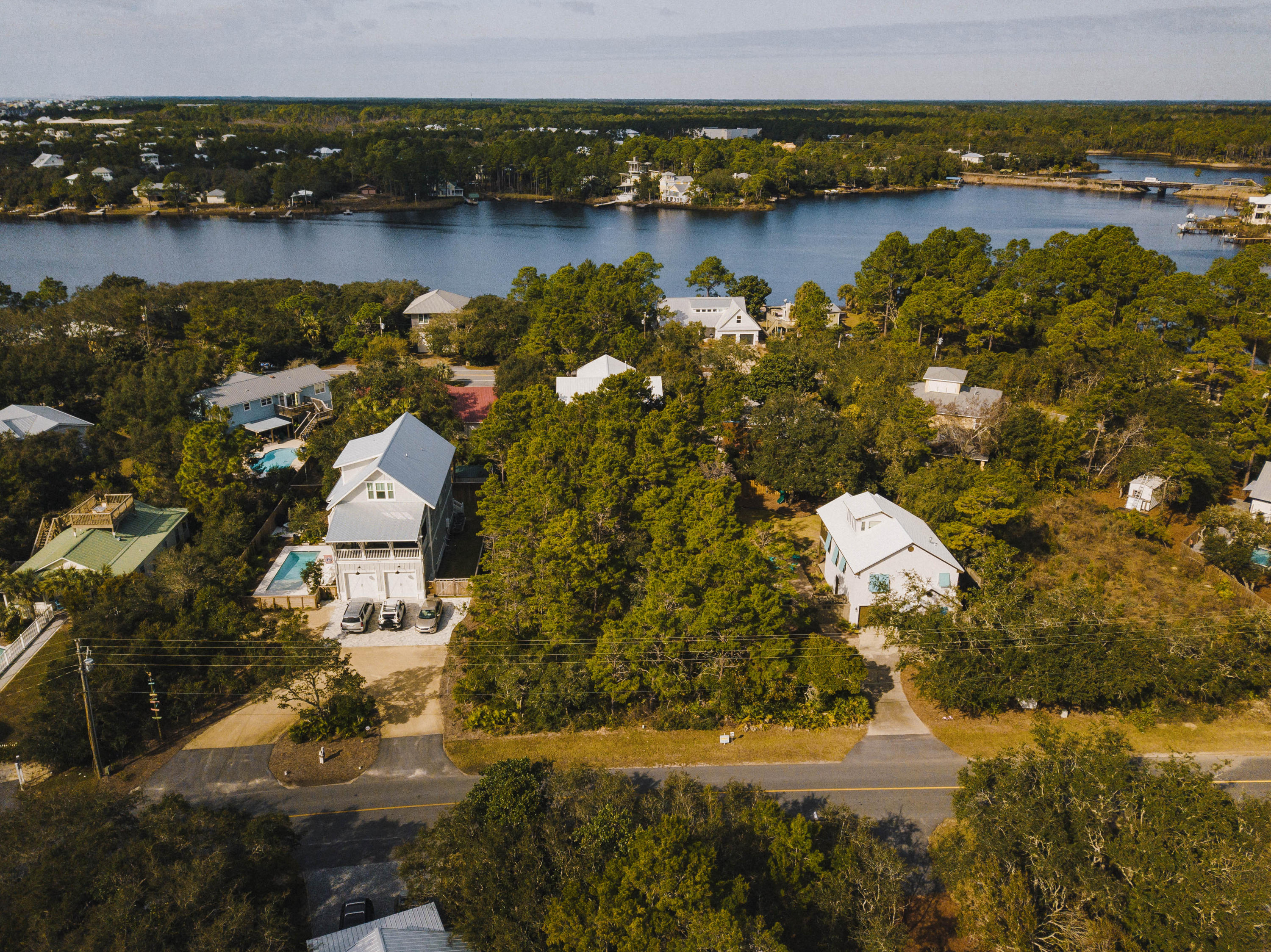 EASTERN LAKE ESTATES - Land