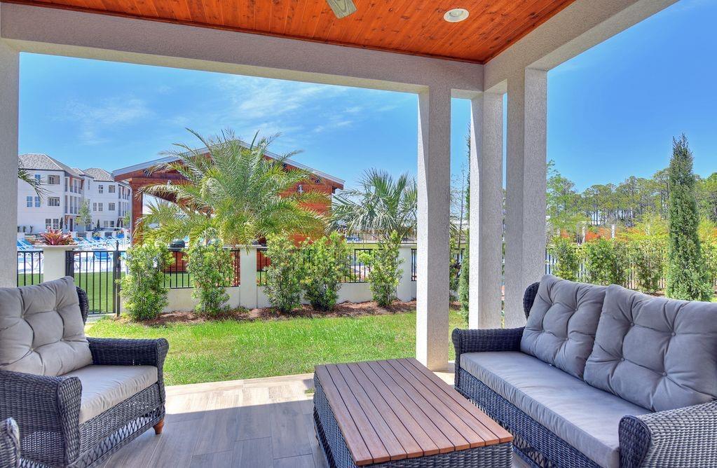 The Retreat at Miramar - Residential