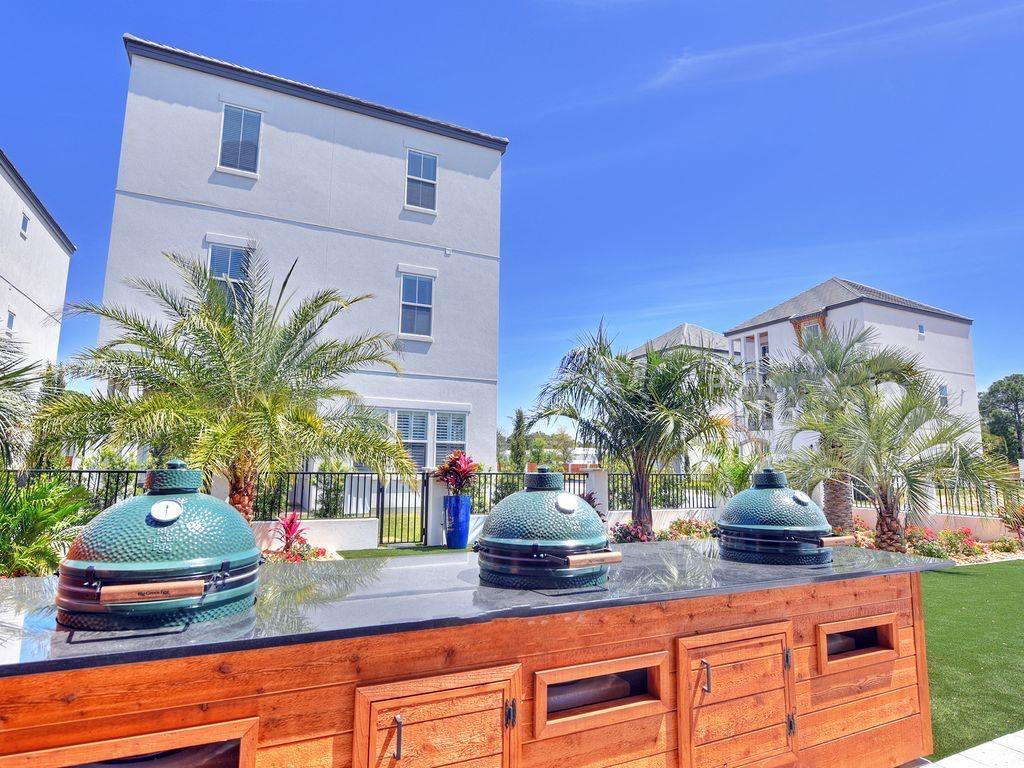 The Retreat at Miramar - Residential