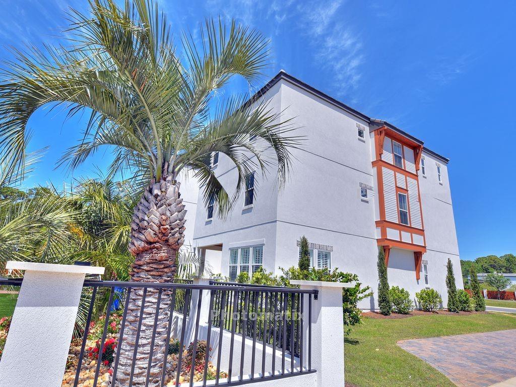 The Retreat at Miramar - Residential