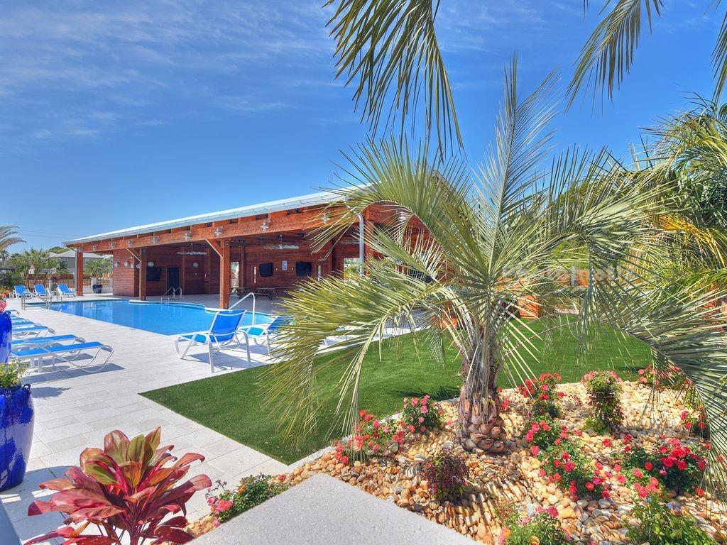 The Retreat at Miramar - Residential