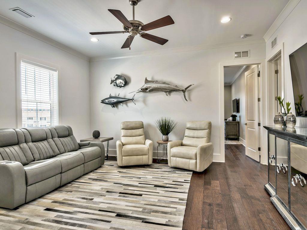 The Retreat at Miramar - Residential