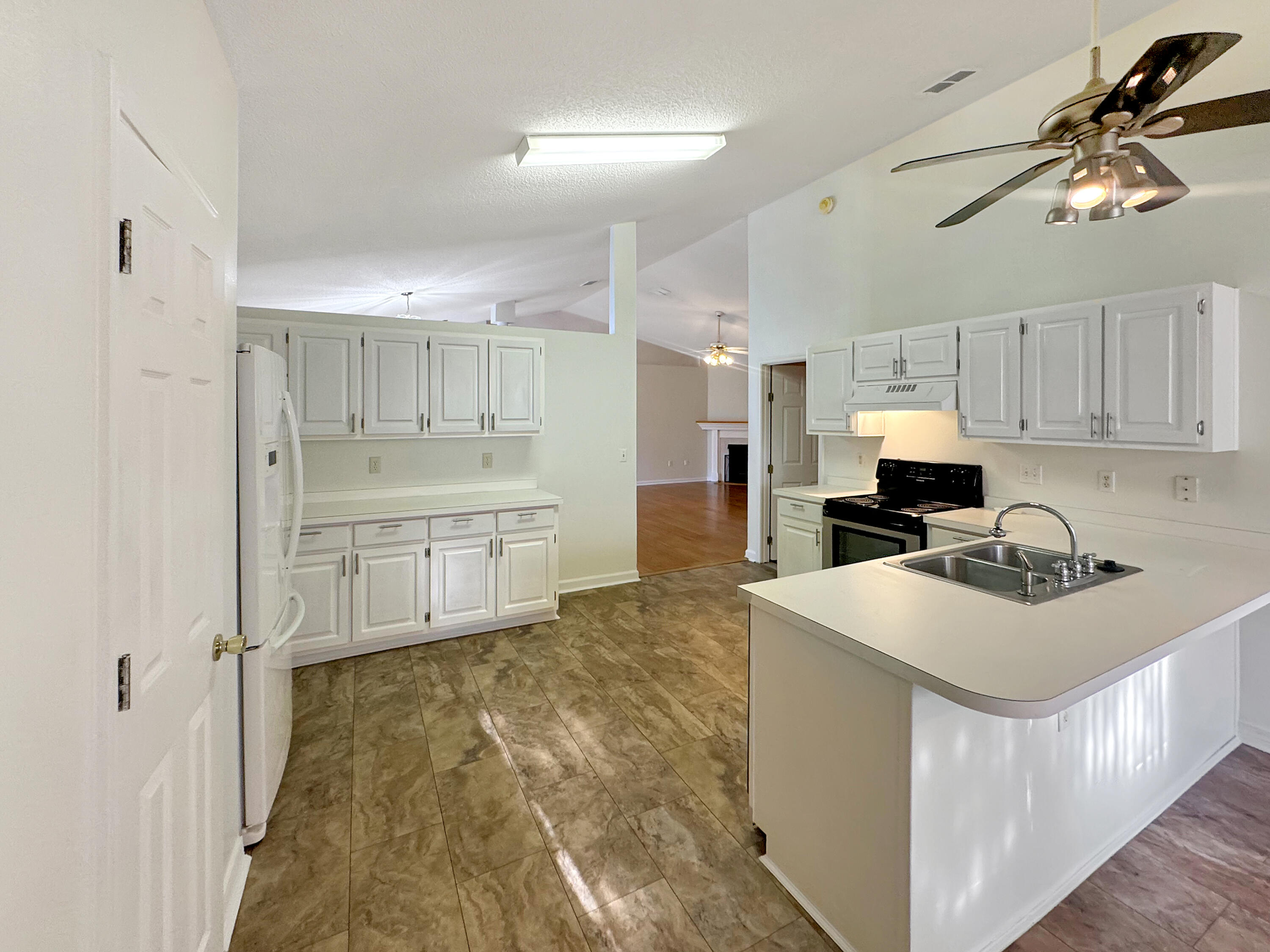 STEEPLECHASE PH 3 - Residential