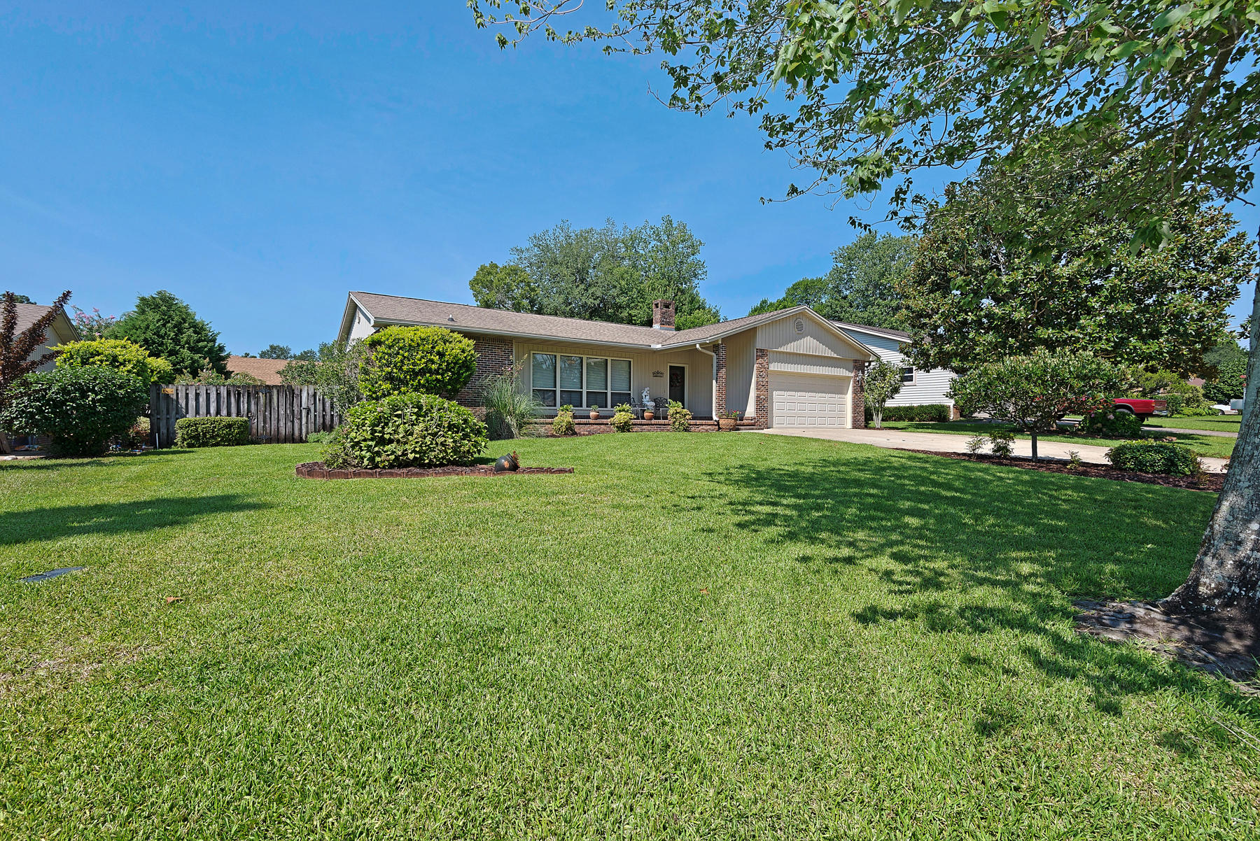 LAKE LORRAINE ESTATES 3 - Residential