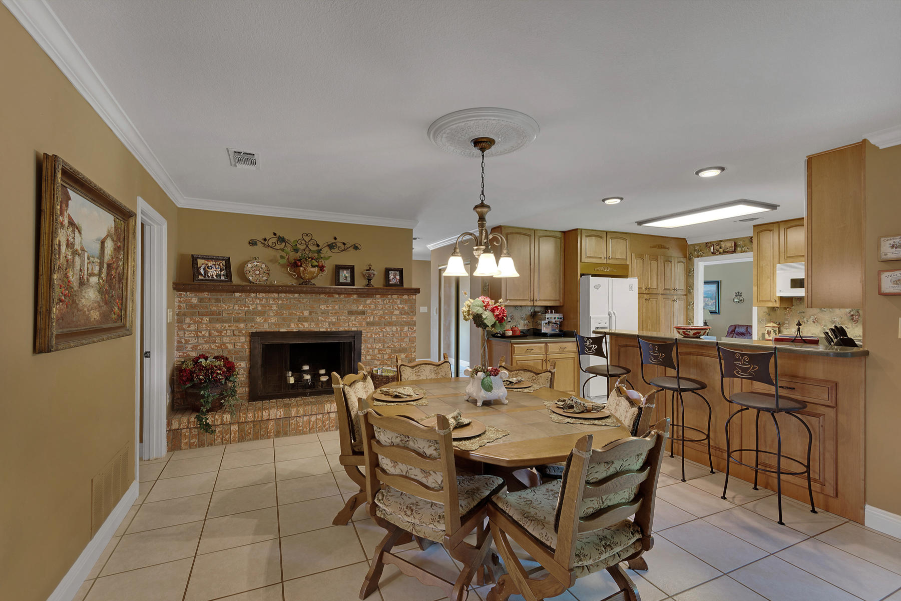LAKE LORRAINE ESTATES 3 - Residential