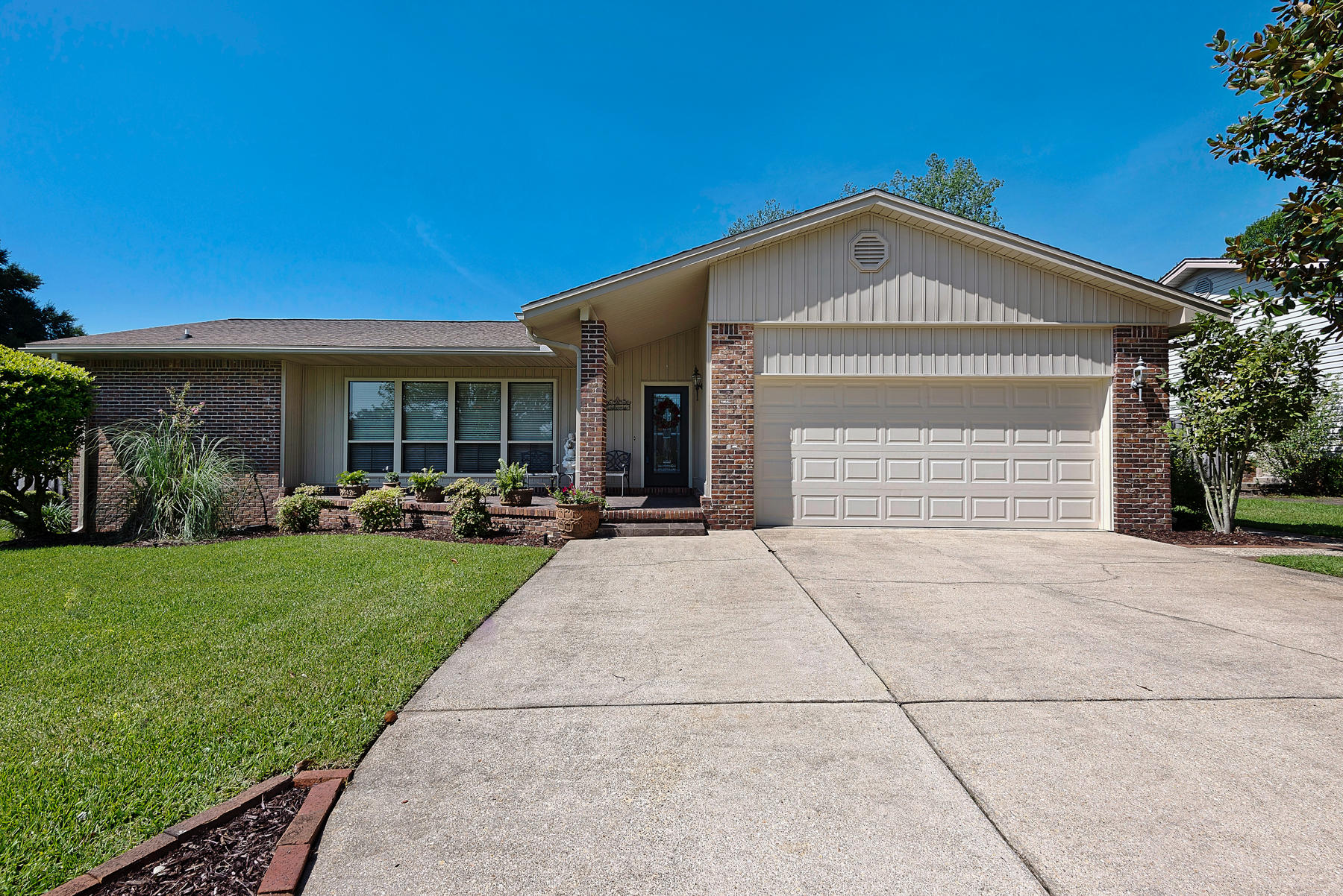 LAKE LORRAINE ESTATES 3 - Residential