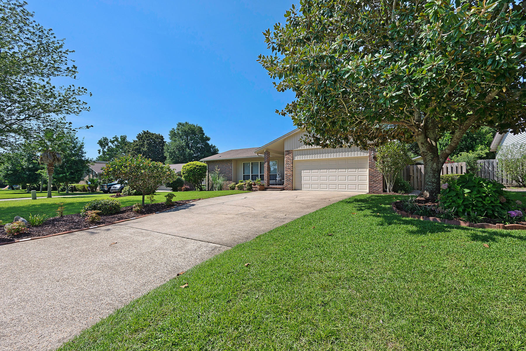LAKE LORRAINE ESTATES 3 - Residential