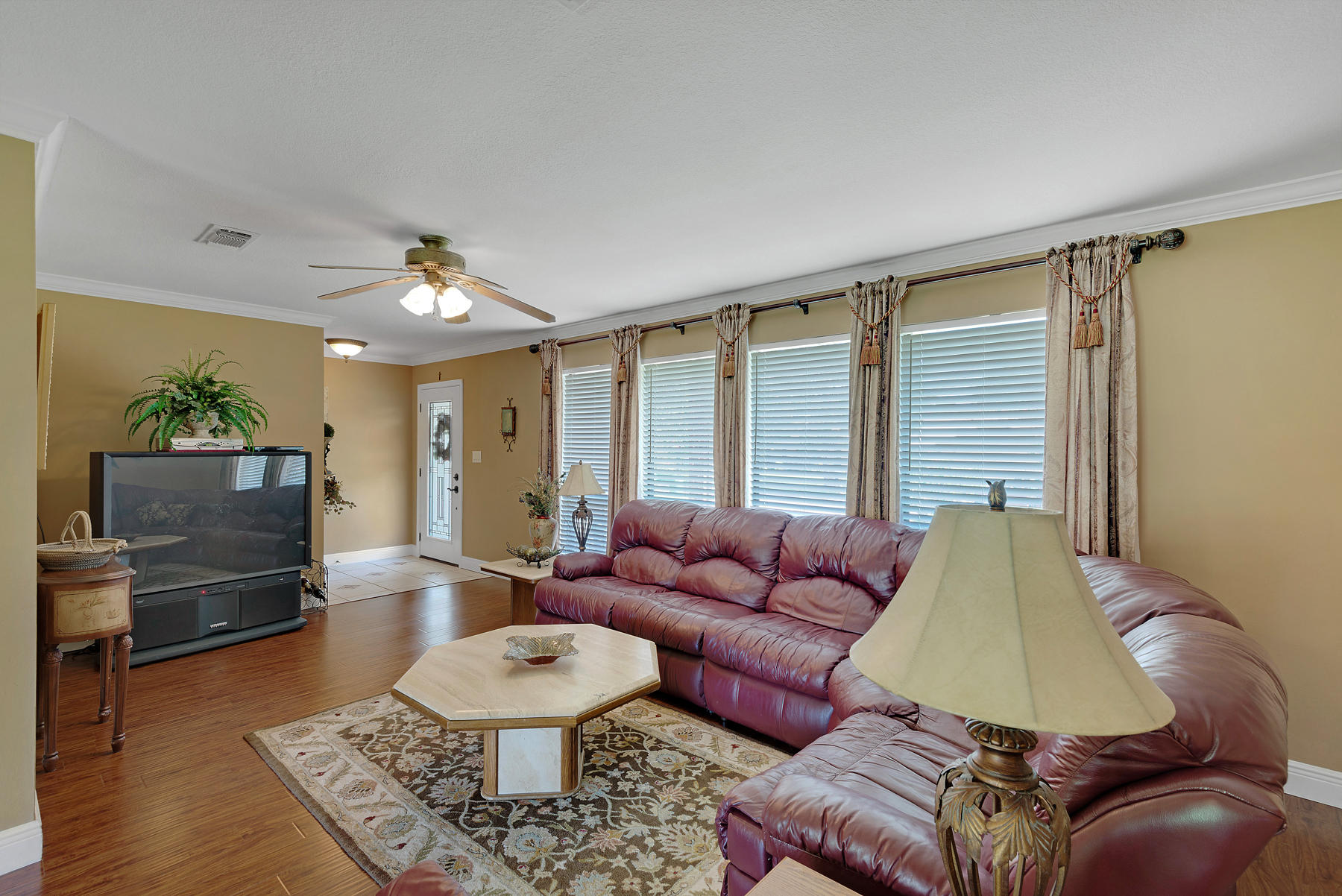 LAKE LORRAINE ESTATES 3 - Residential