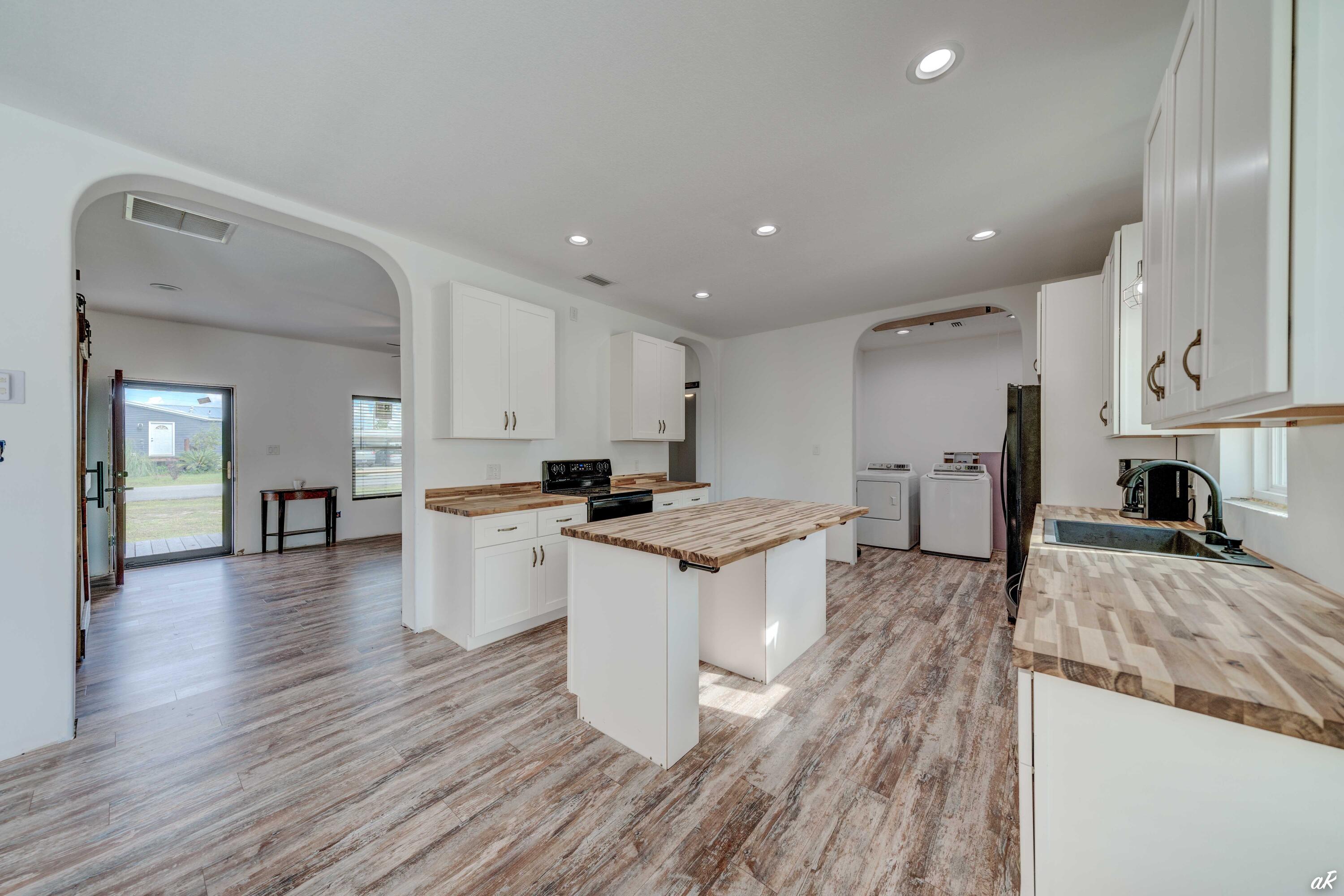 MAGNOLIA HEIGHTS - Residential