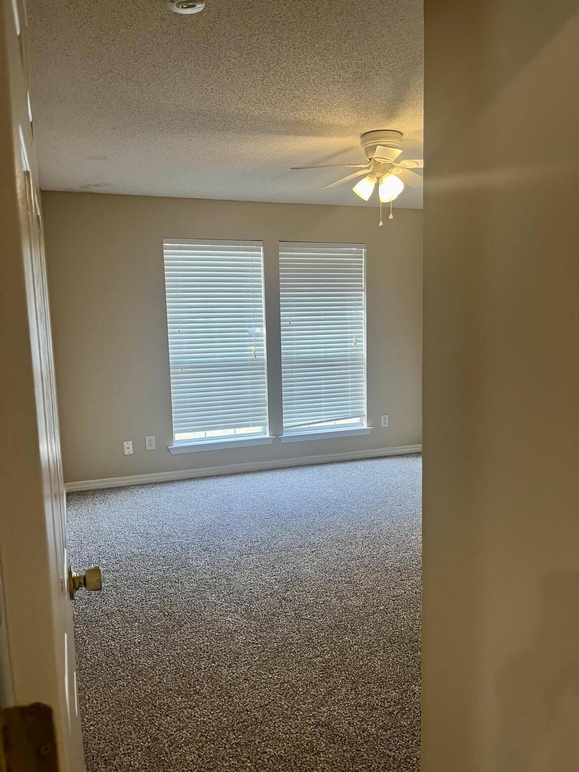 HIDDEN SHORES - Residential Lease