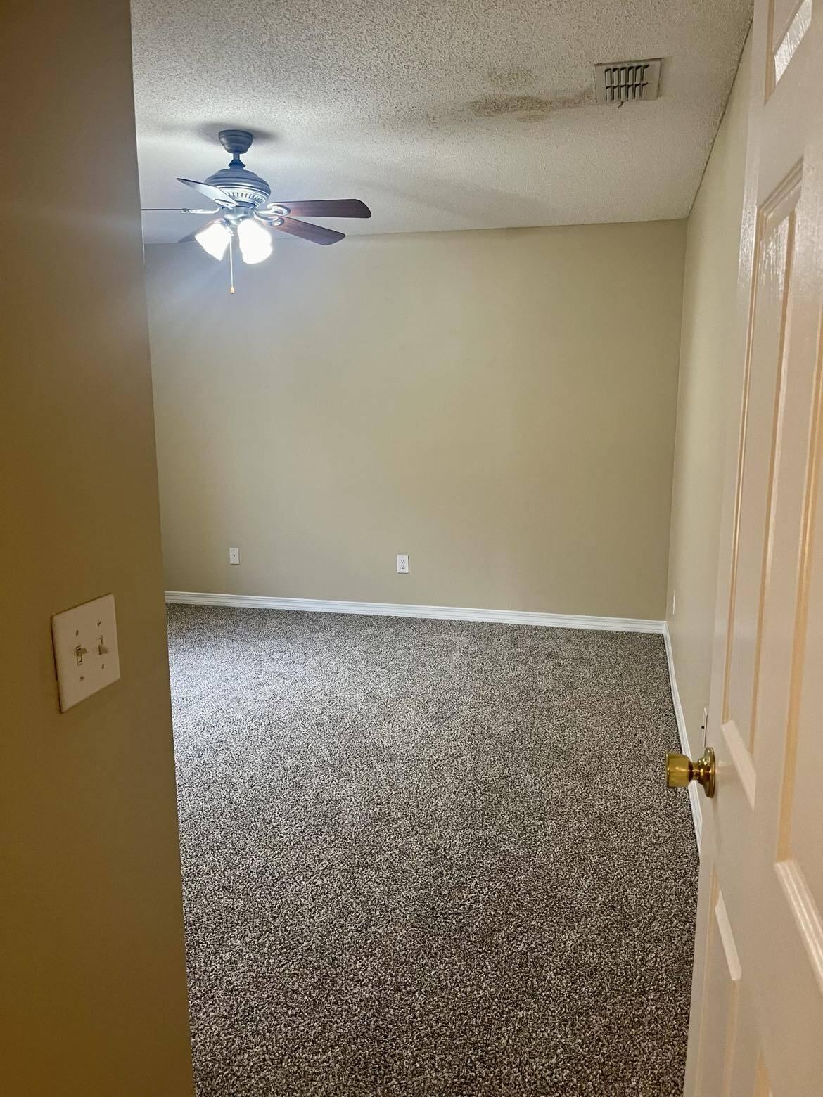 HIDDEN SHORES - Residential Lease