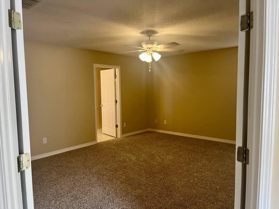 HIDDEN SHORES - Residential Lease