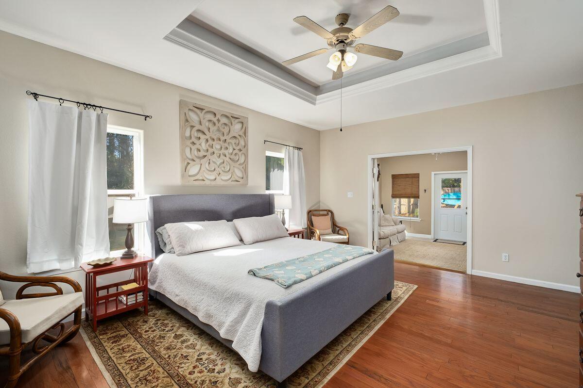 PELICAN BAY - Residential