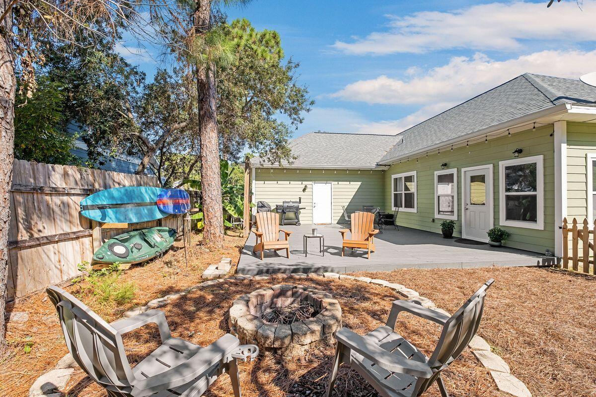 PELICAN BAY - Residential