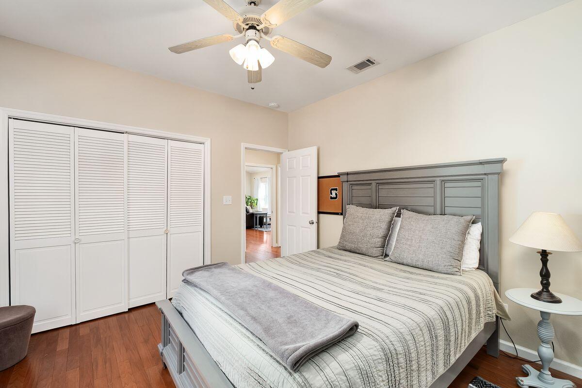 PELICAN BAY - Residential