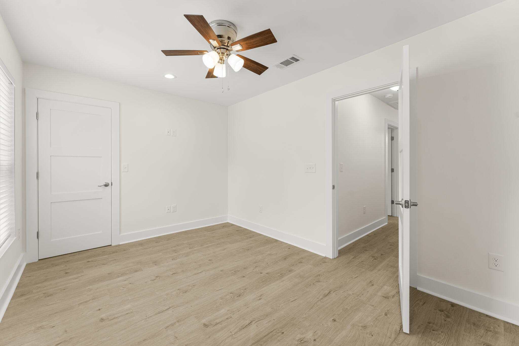 GREY MOSS POINT S/D - Residential