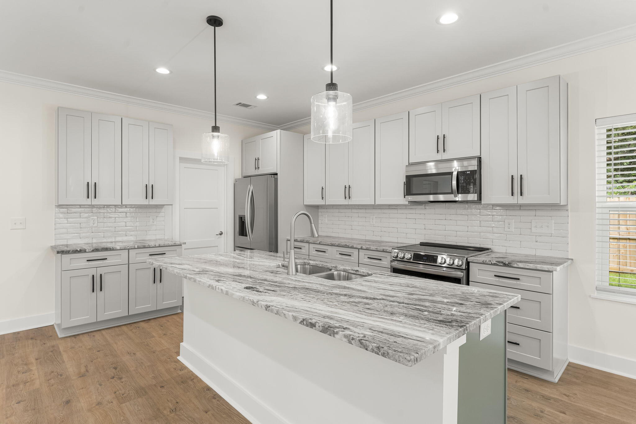 GREY MOSS POINT S/D - Residential