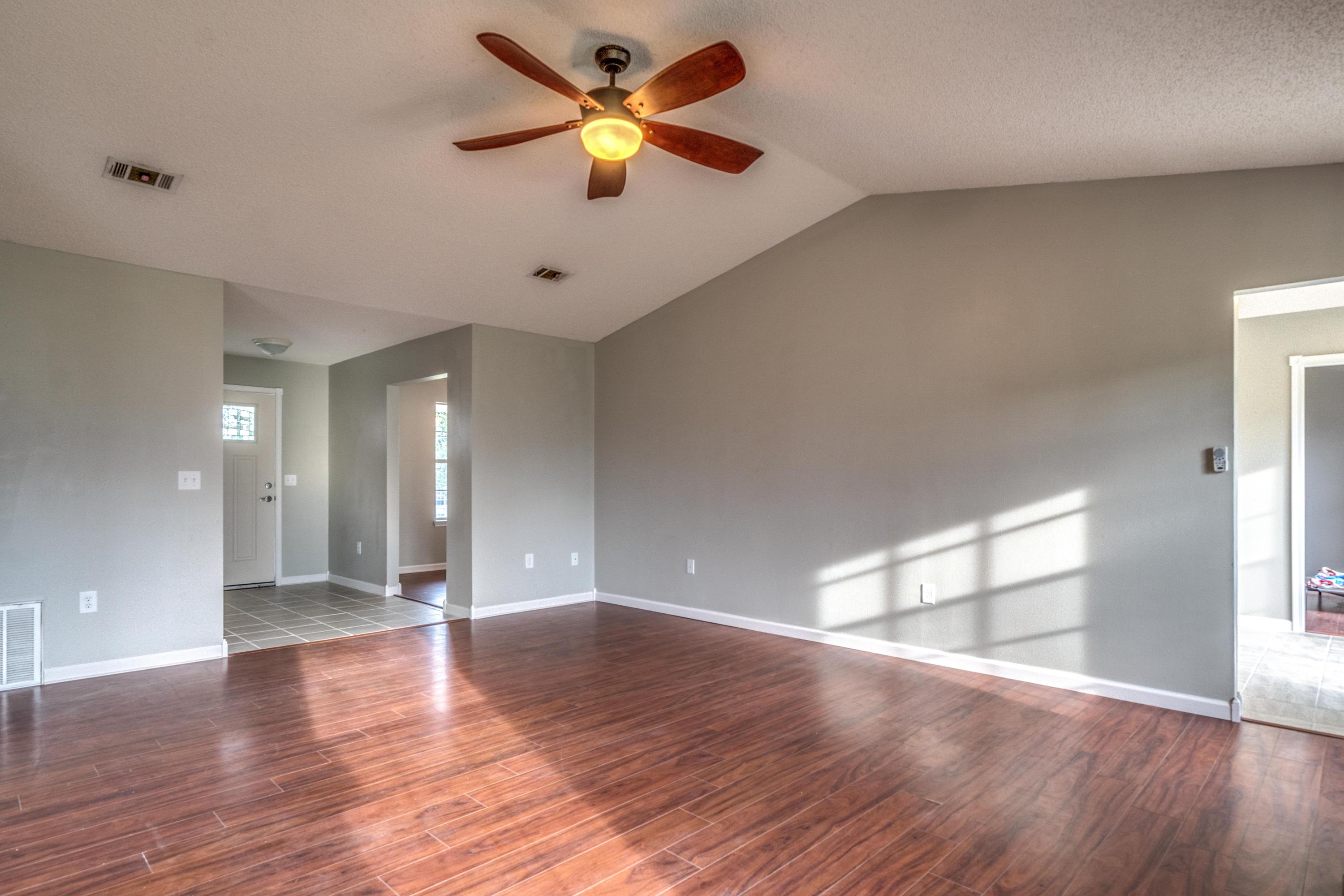 NORTHVIEW ESTATES 3RD ADDN - Residential