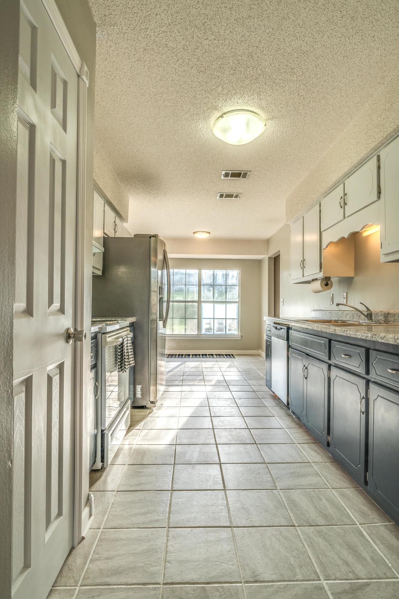 NORTHVIEW ESTATES 3RD ADDN - Residential