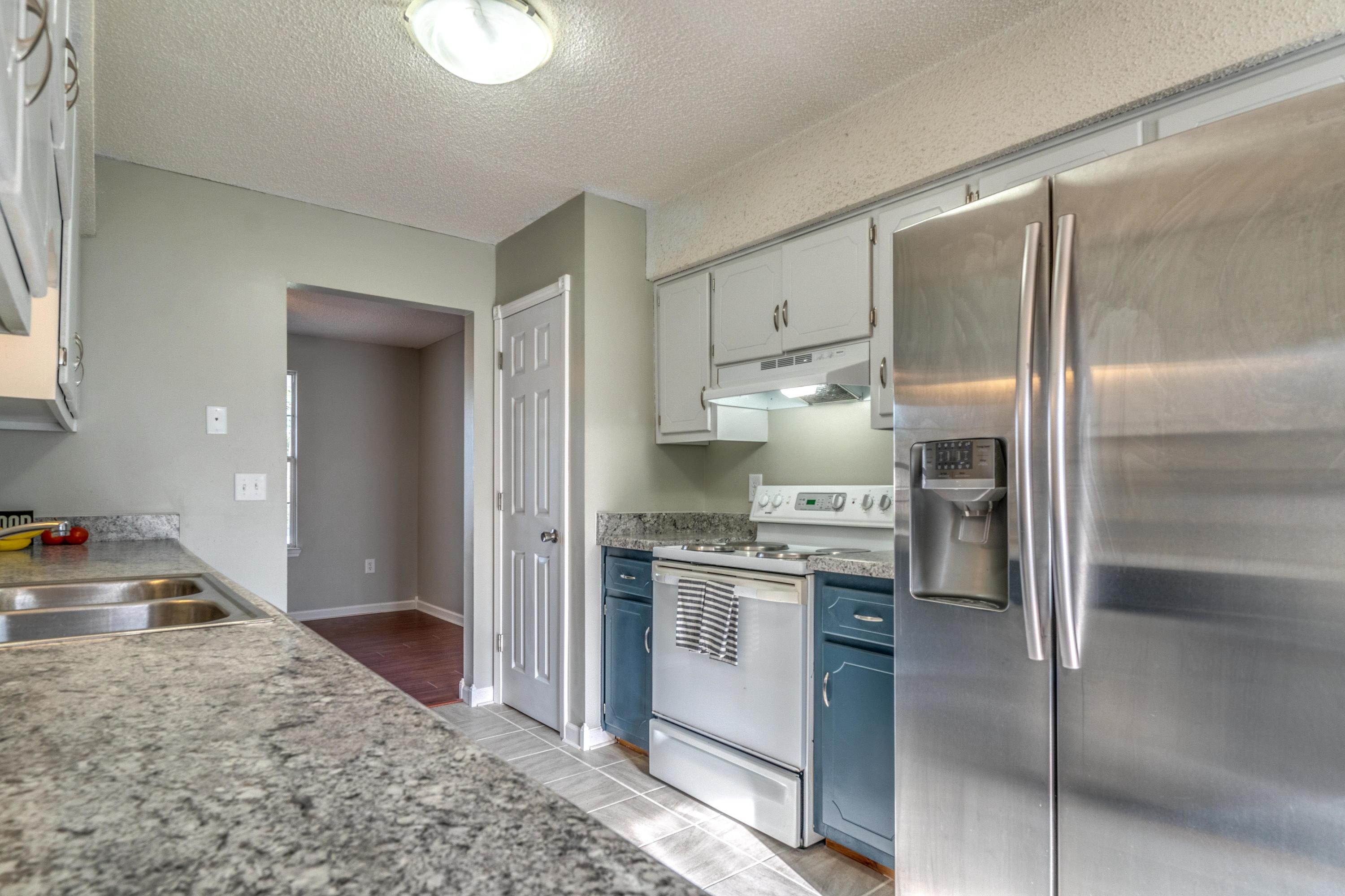 NORTHVIEW ESTATES 3RD ADDN - Residential