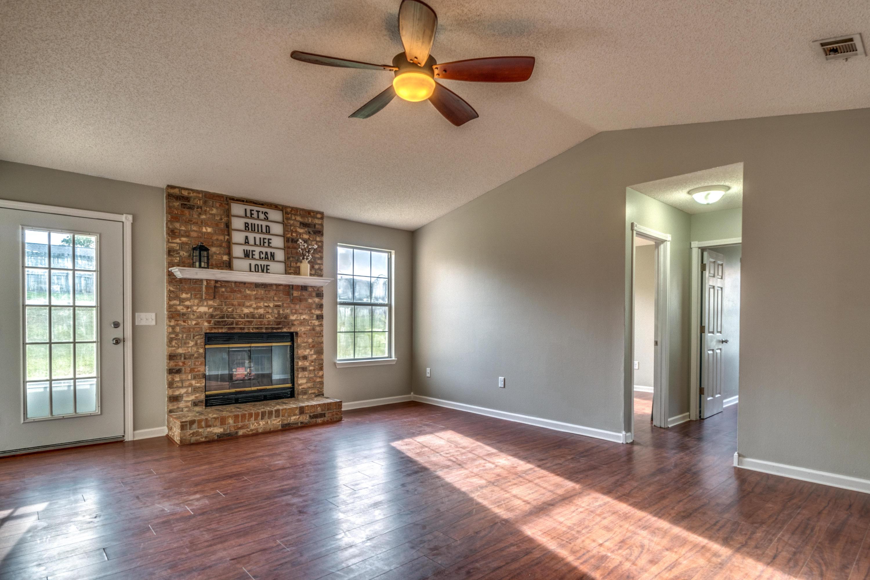 NORTHVIEW ESTATES 3RD ADDN - Residential